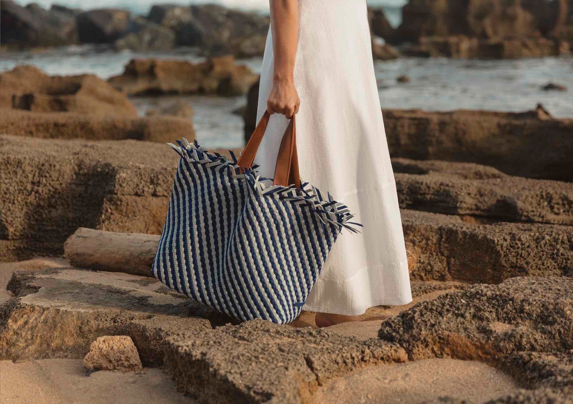 【NAGHEDI】★ポーチ★ Portofino Large Cosmetic NAGHEDI Portofino Large Cosmetic Pouch | Shopbop