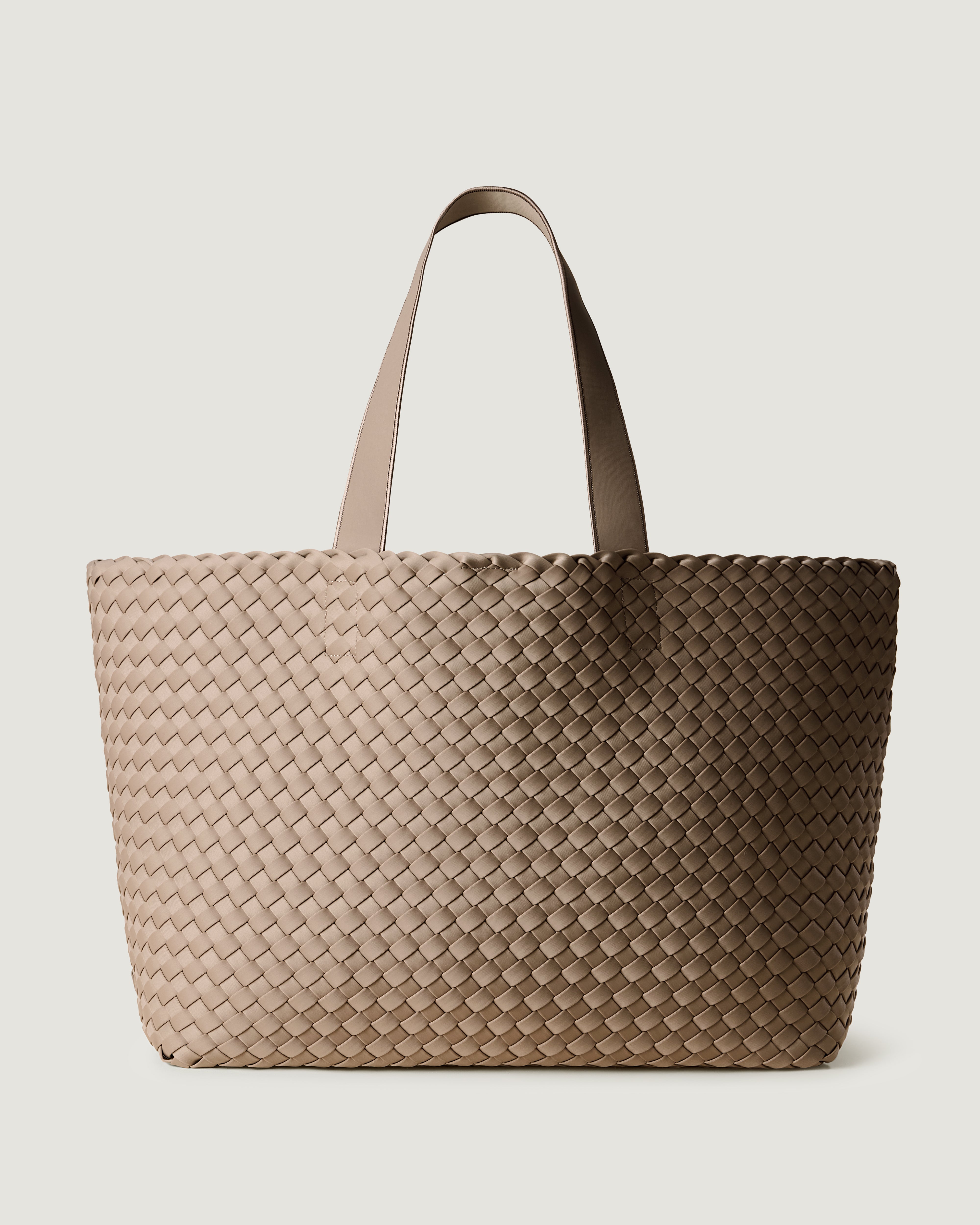 Como Collection: Handwoven Totes with Universal Appeal | NAGHEDI