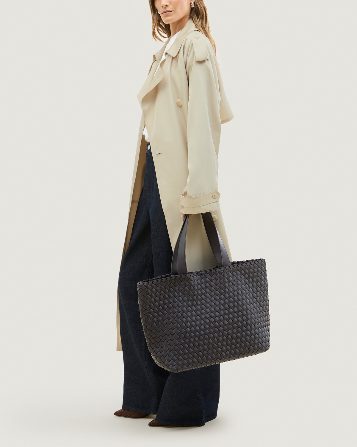 Como Tote in Ash shown on model to illustrate scale and soft silhouette.