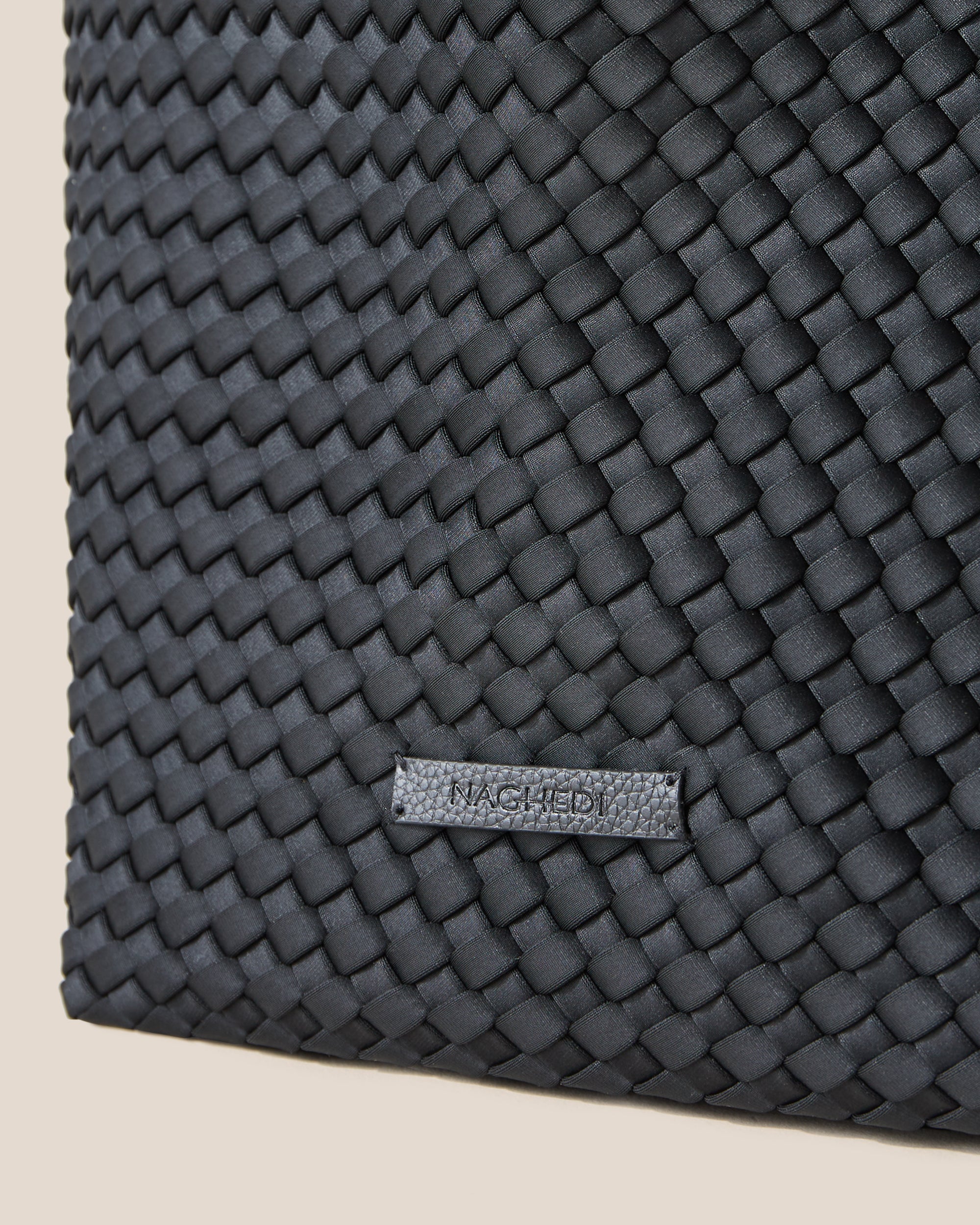 Geneva Weekender in Onyx | Detail