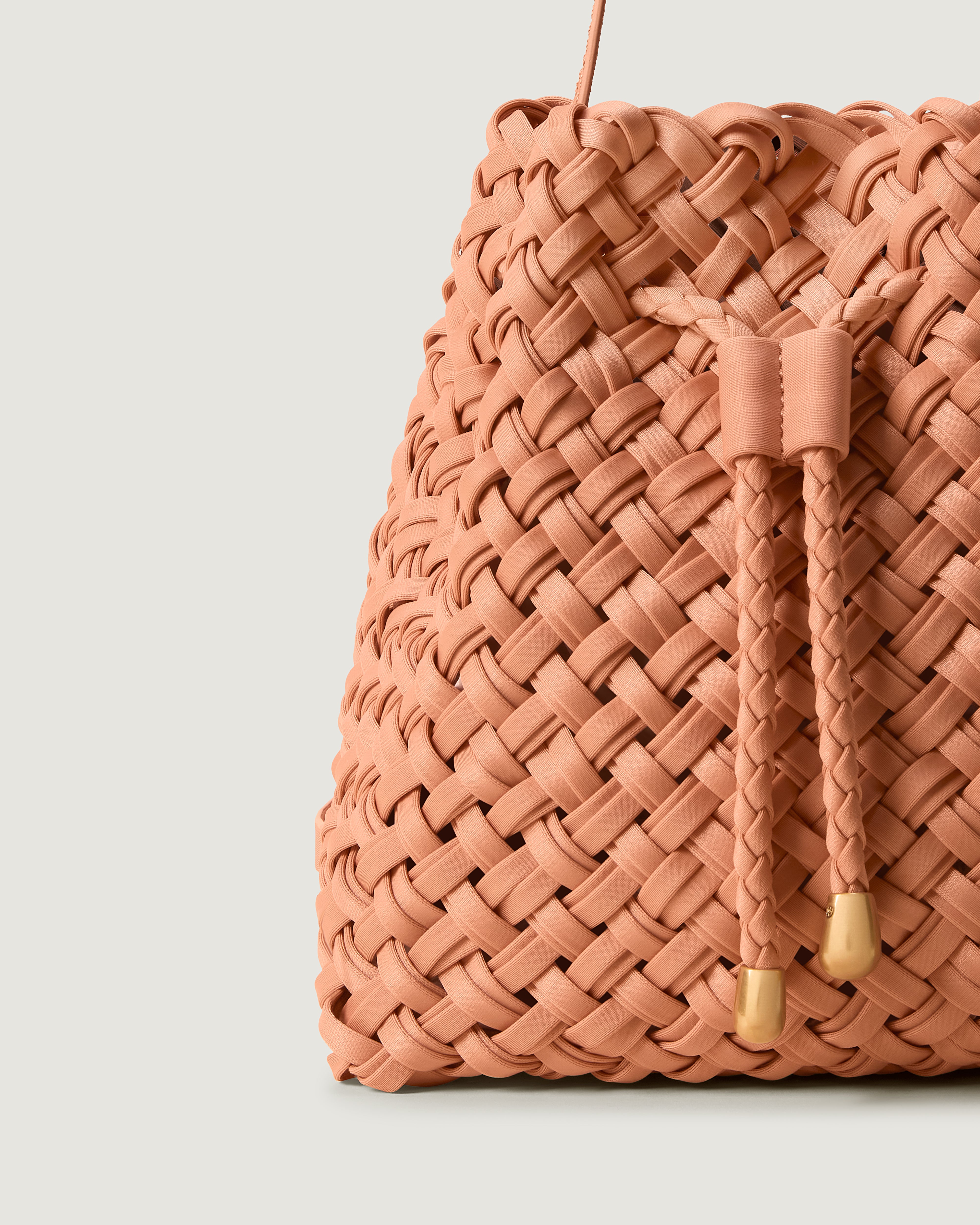 Close-up of handwoven detailing on Gramercy Bucket in Etna.