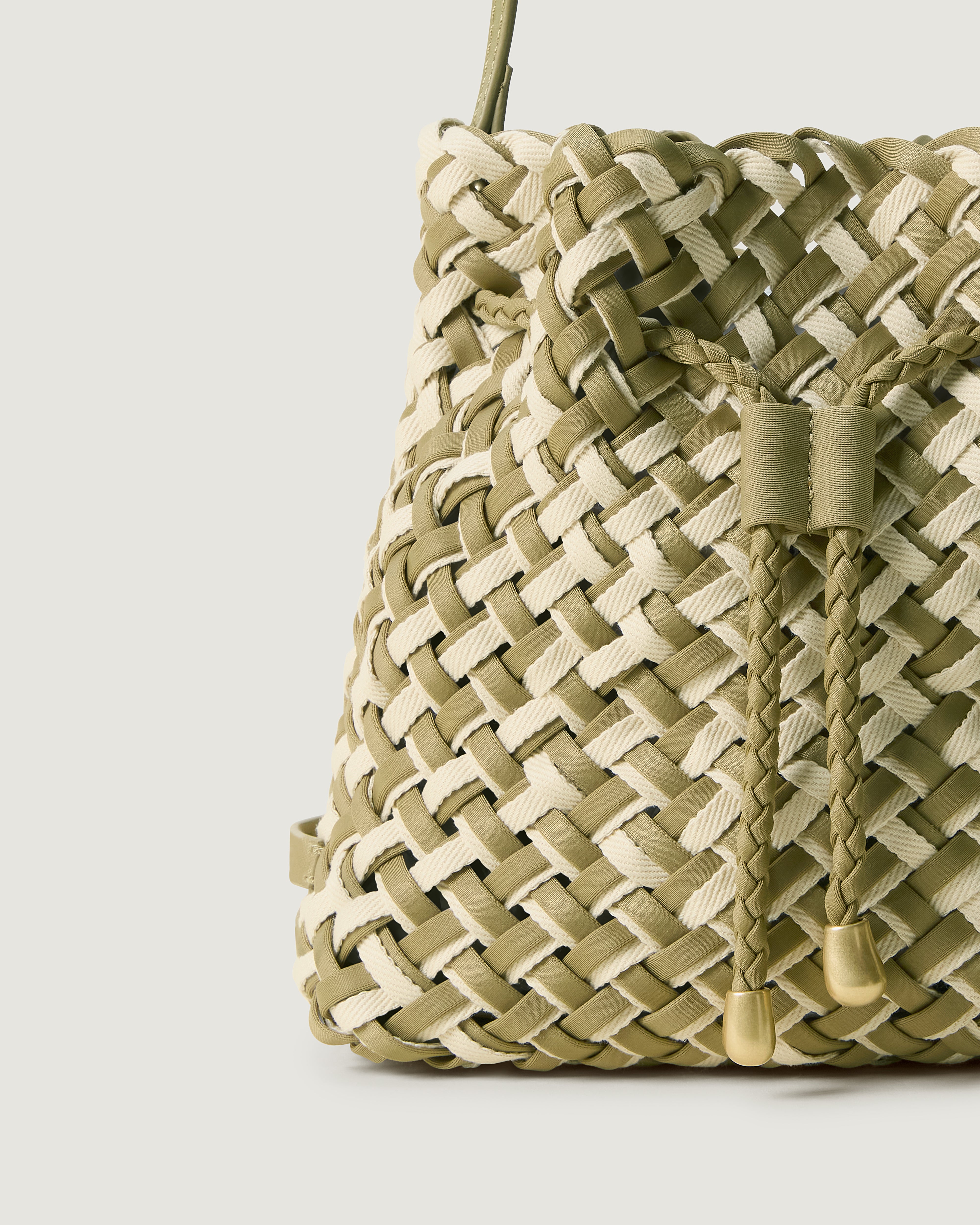 Close-up of handwoven detailing on Gramercy Bucket in Oletta.