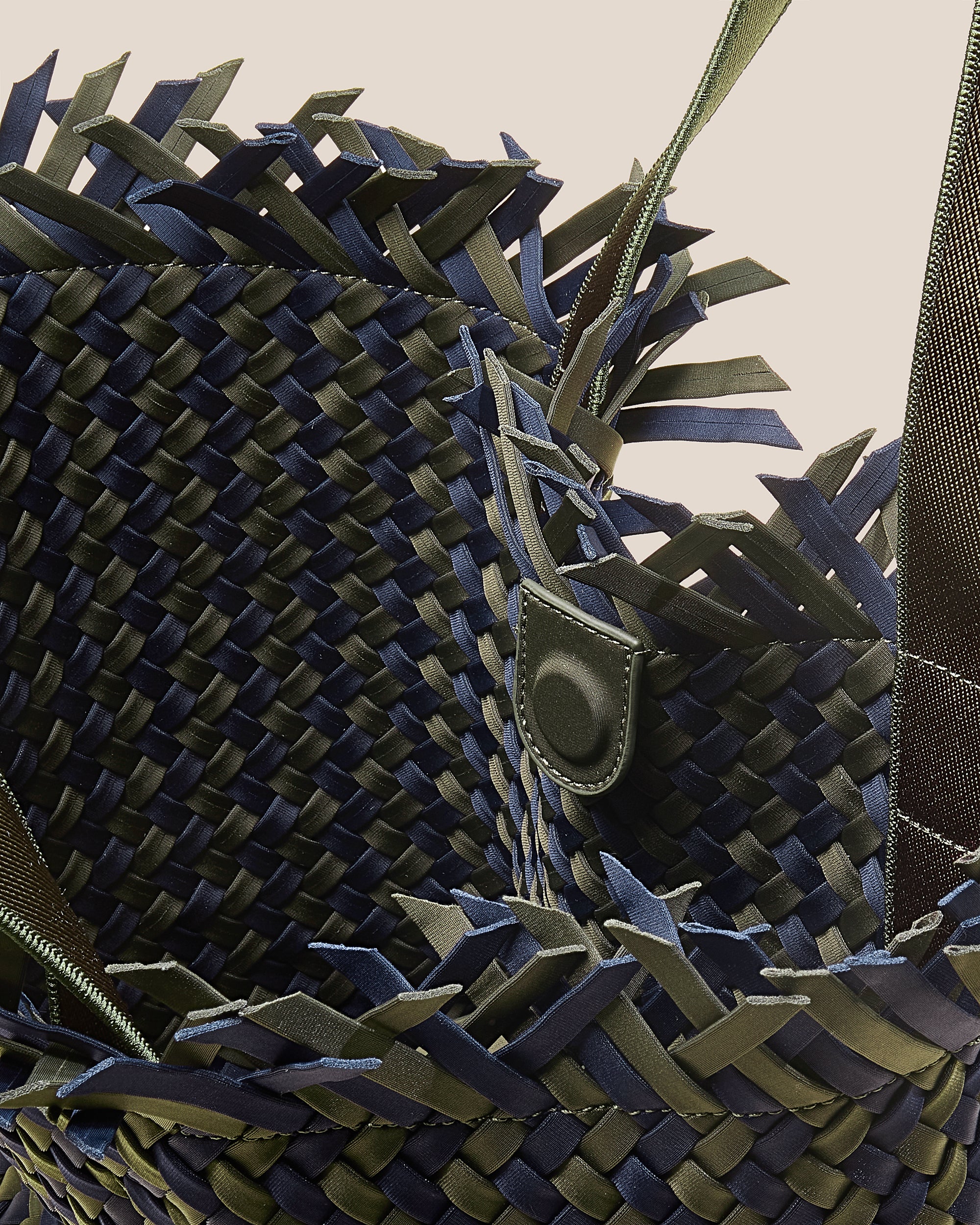Havana Medium Tote Basketweave in Cyprus | Interior