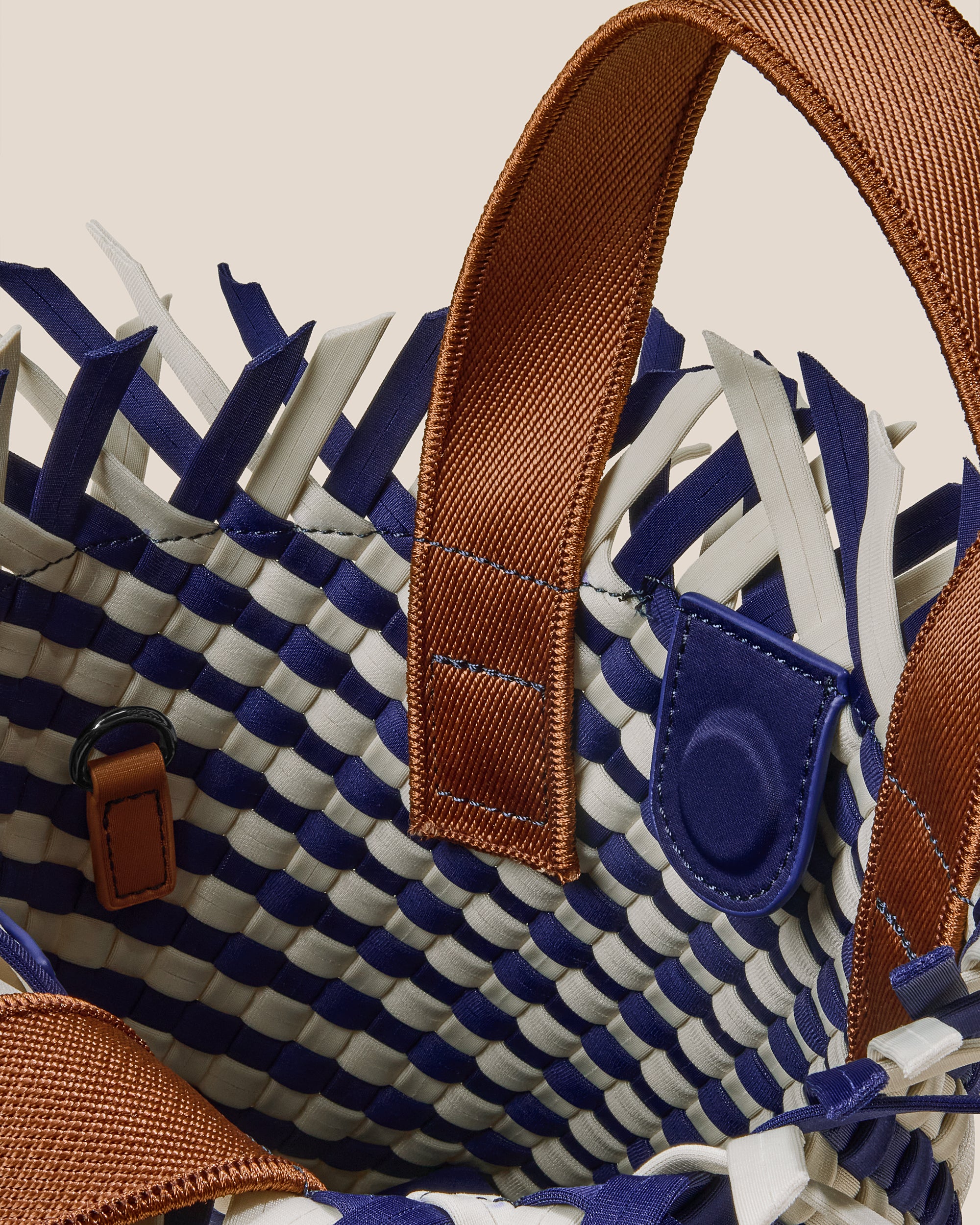 Havana Petit Tote Striped in Venice | Interior