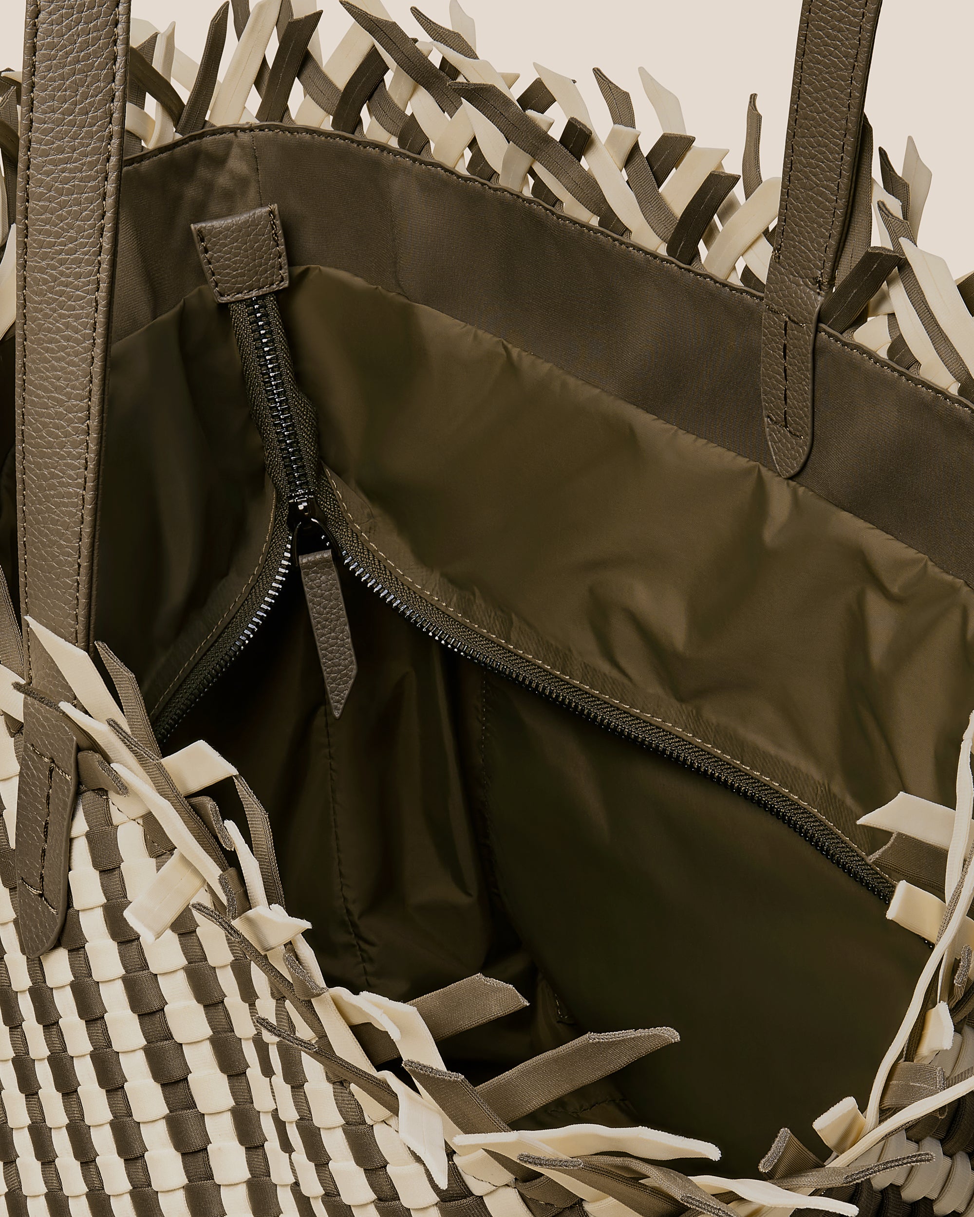 Havana Travel Tote Striped in Carrara | Interior