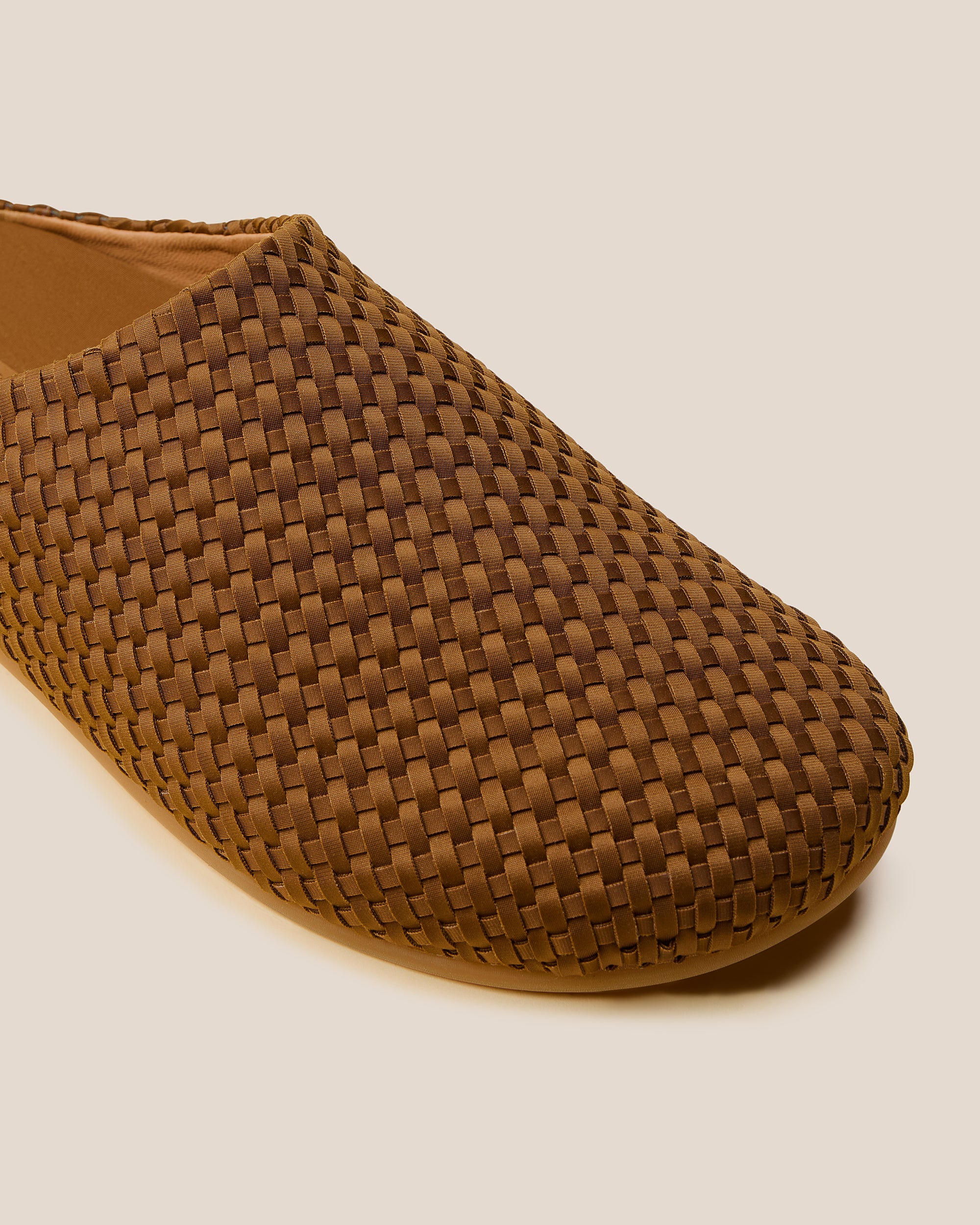 Hudson Clog in Teak | Detail