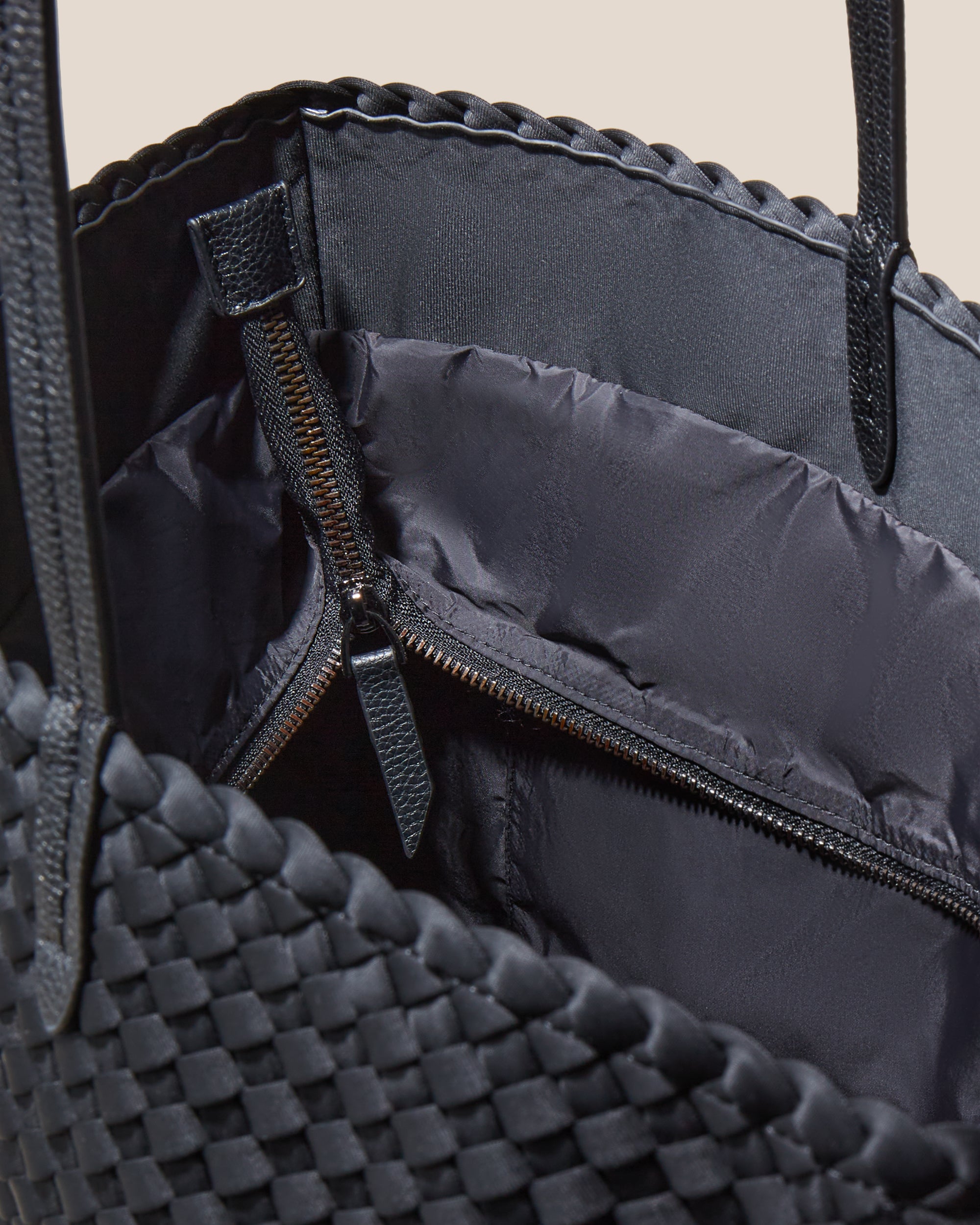 ★NAGHEDI★ Jet Setter Small トートバッグ Jetsetter Small Tote | Olive