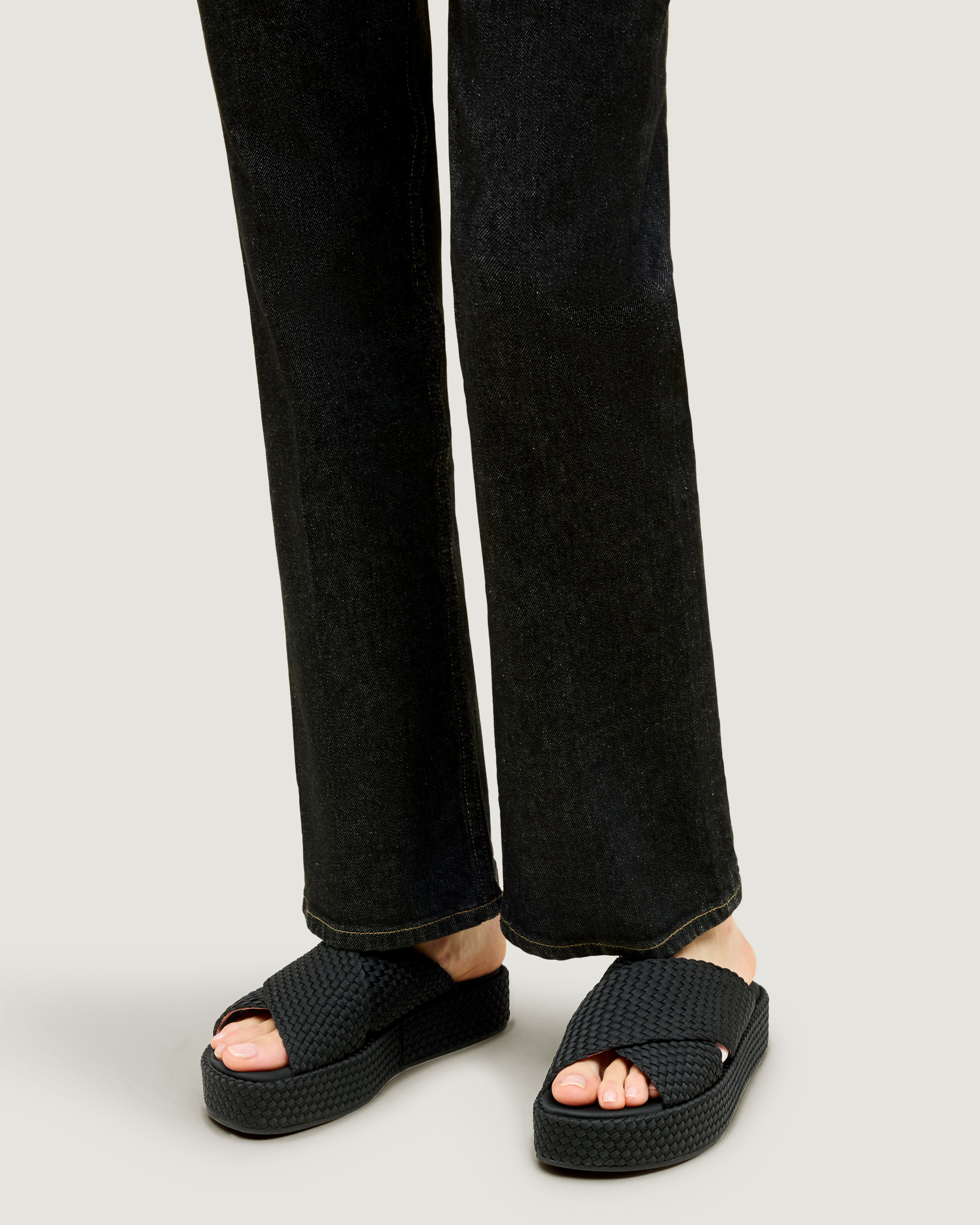 The Laguna Platform in Onyx shown on model.