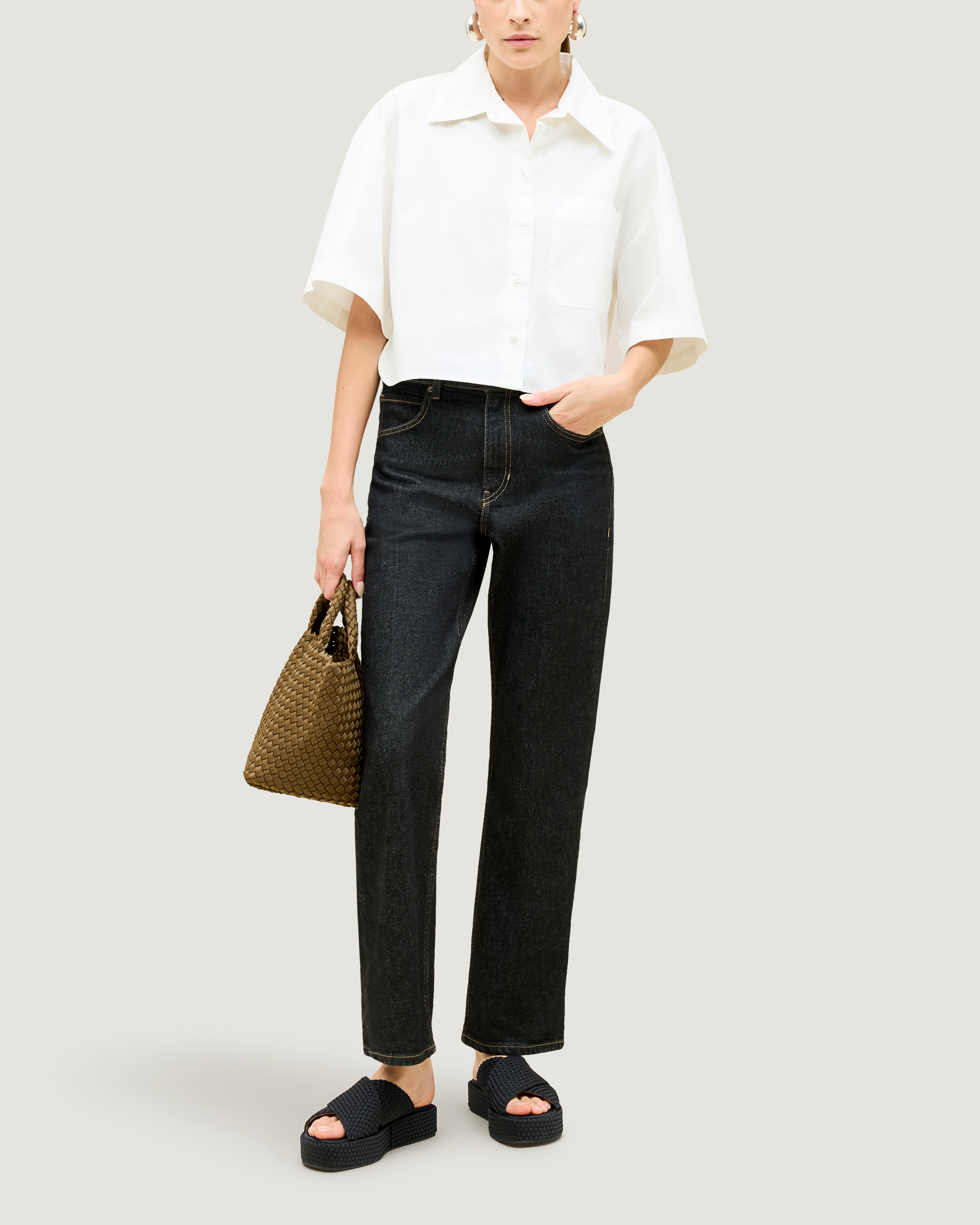 The Laguna Platform in Onyx shown on model.