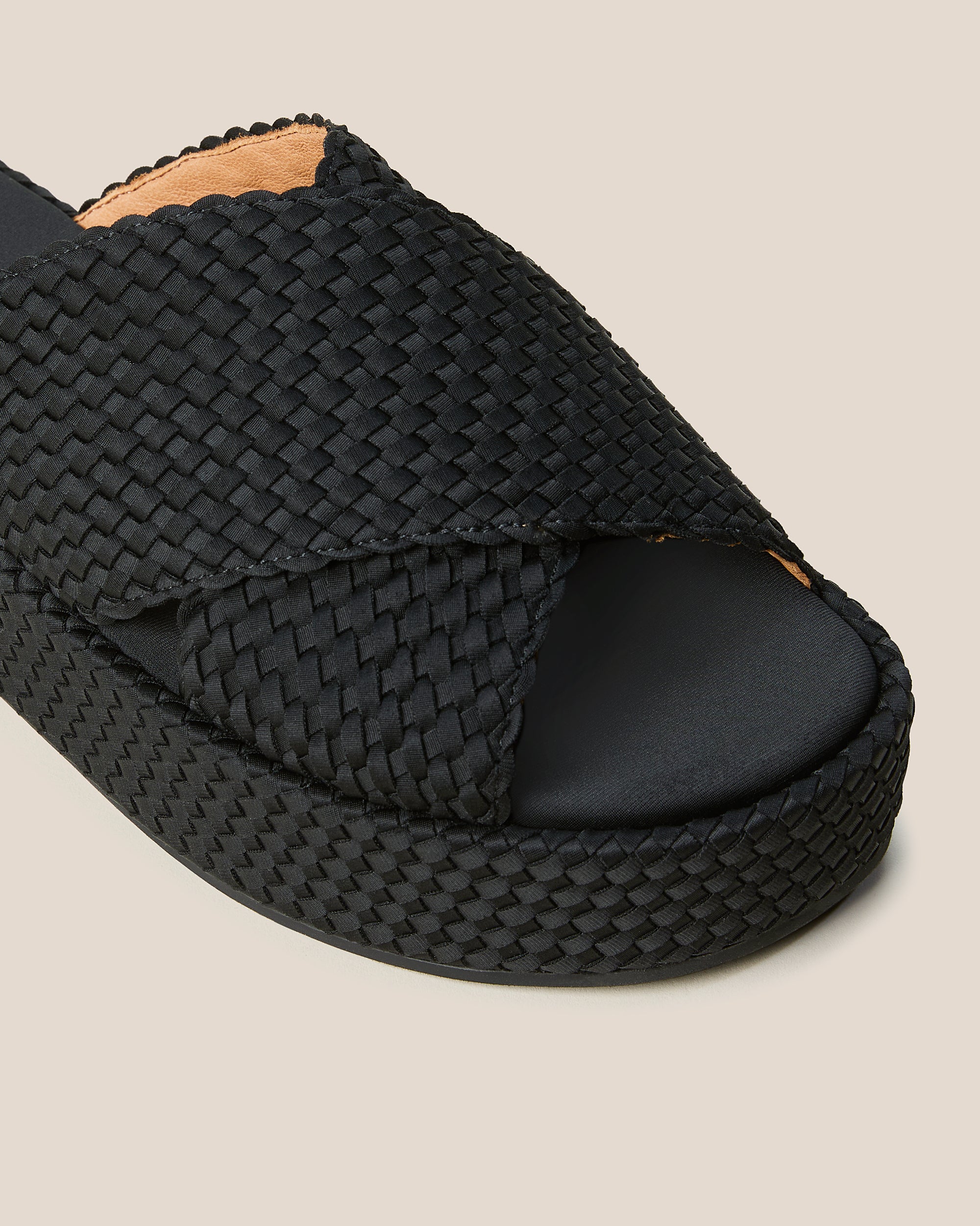 Laguna Platform | Onyx | Pair