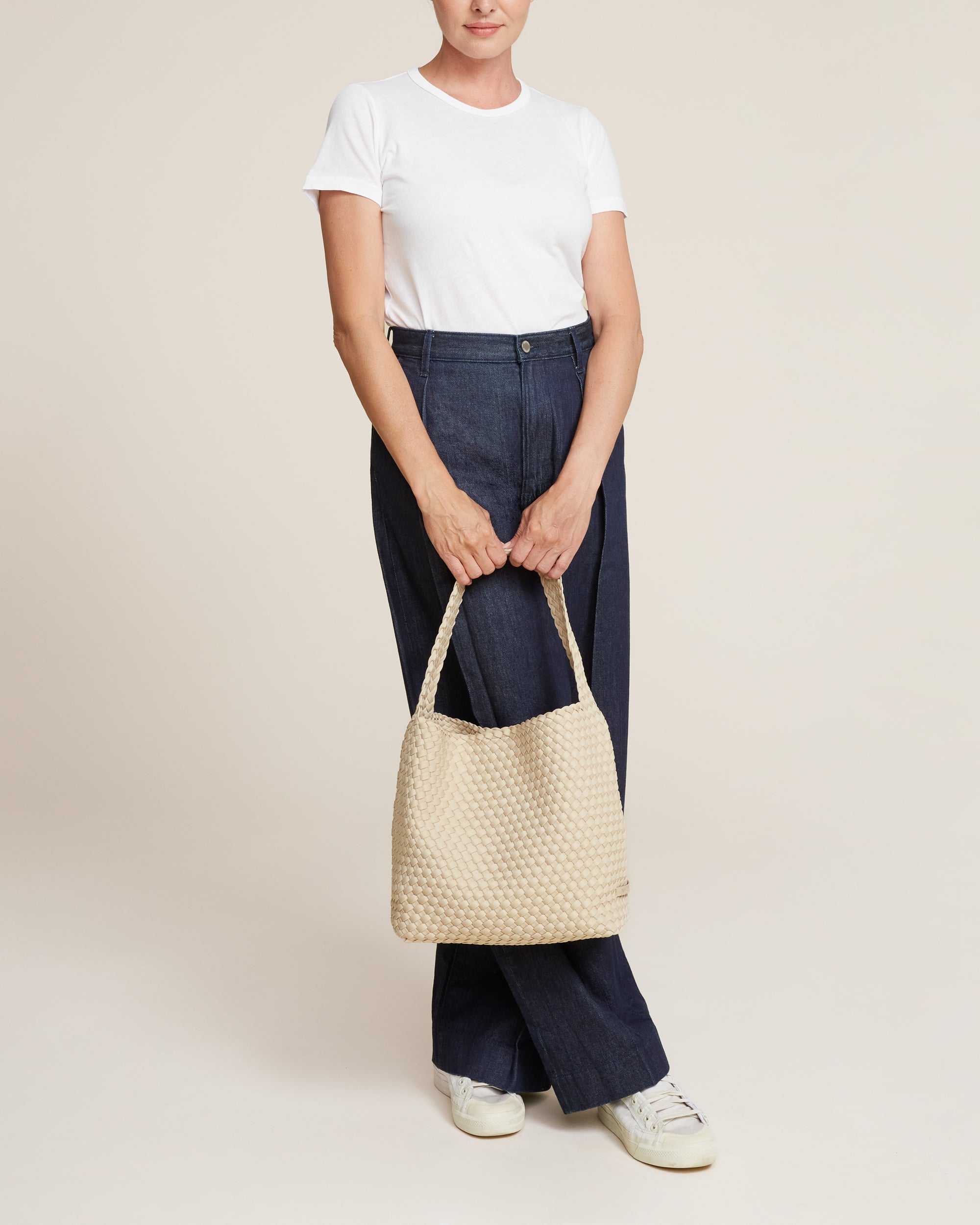 Nomad Medium Hobo | Ecru