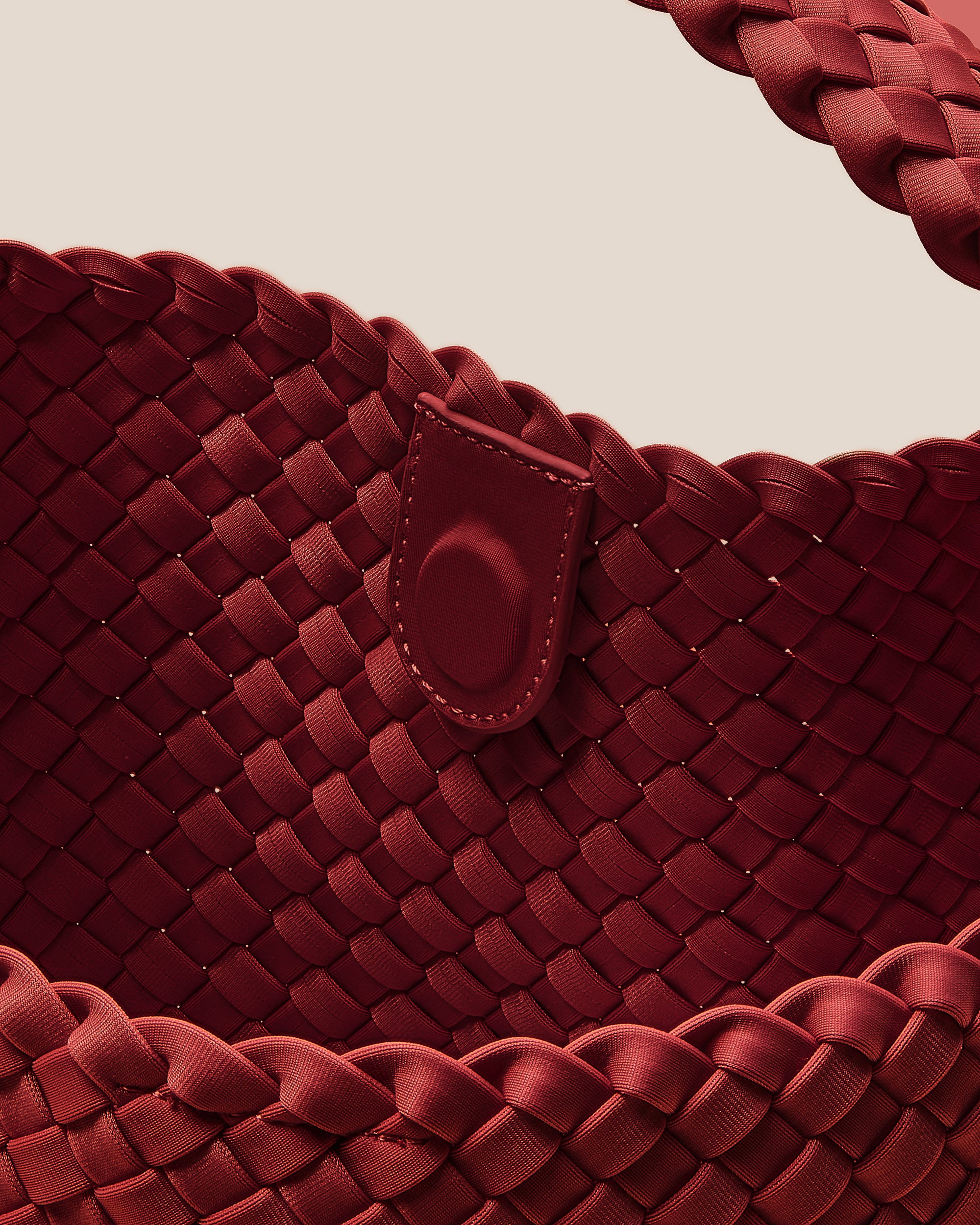 Nomad Medium Hobo in Rosso | Interior