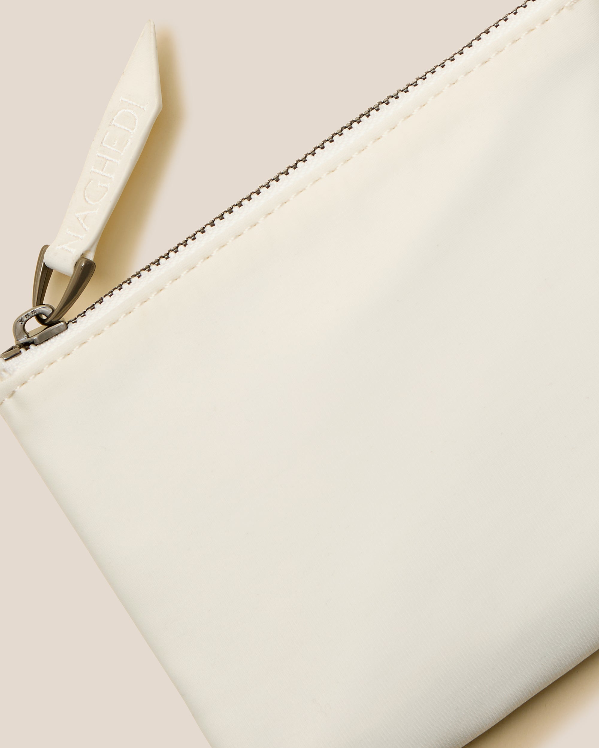 Nomad Small Hobo in Jasmine | Pouch