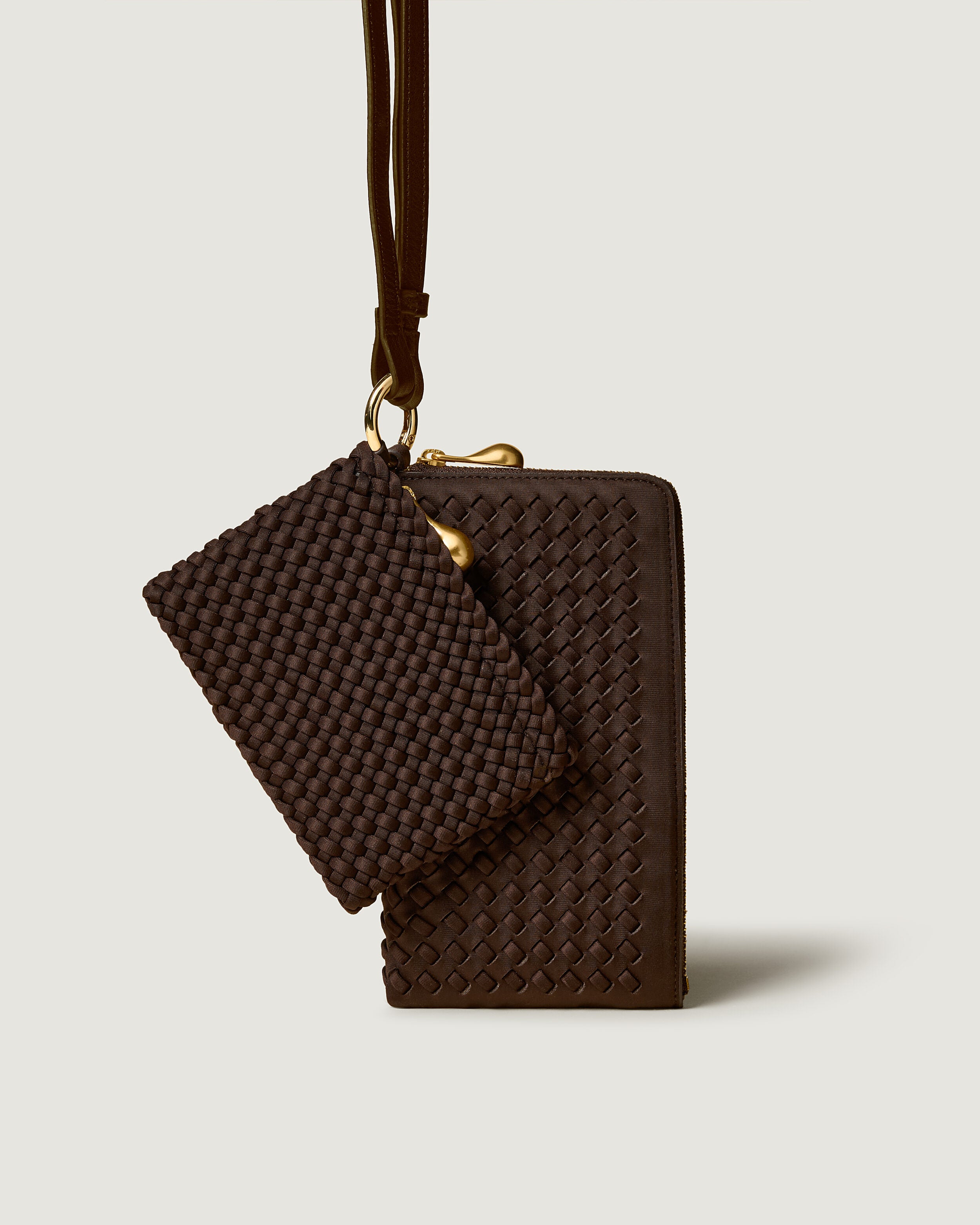 Designer Woven Phone Cases: Minimalist Hands-Free Pouches | NAGHEDI Designer Woven Phone Cases: Minimalist Hands-Free Pouches | NAGHEDI