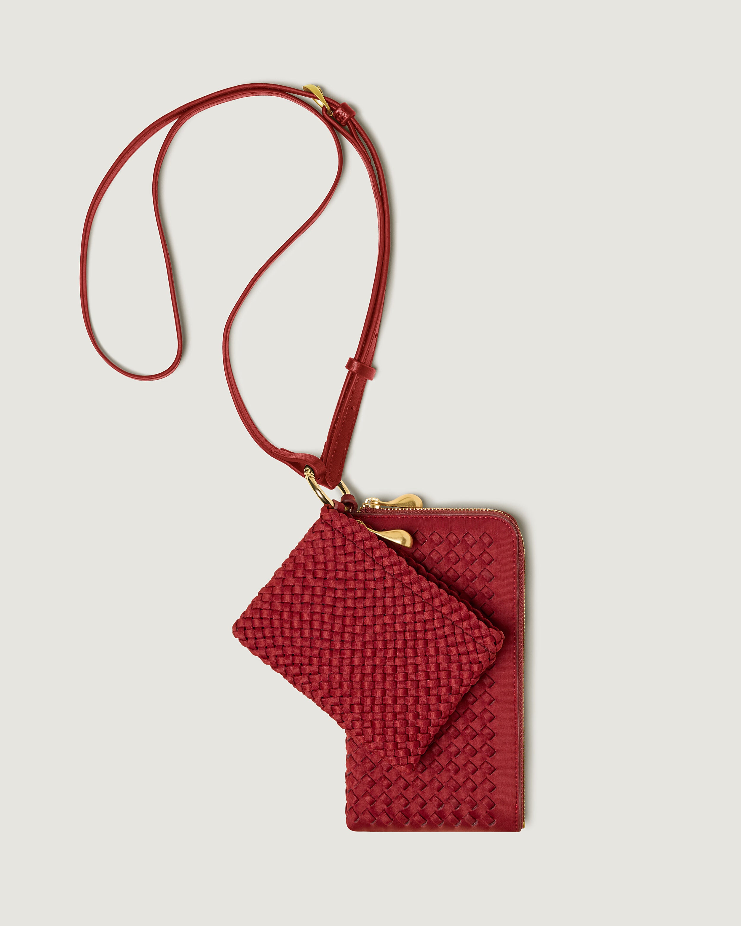 Designer Woven Phone Cases: Minimalist Hands-Free Pouches | NAGHEDI Designer Woven Phone Cases: Minimalist Hands-Free Pouches | NAGHEDI