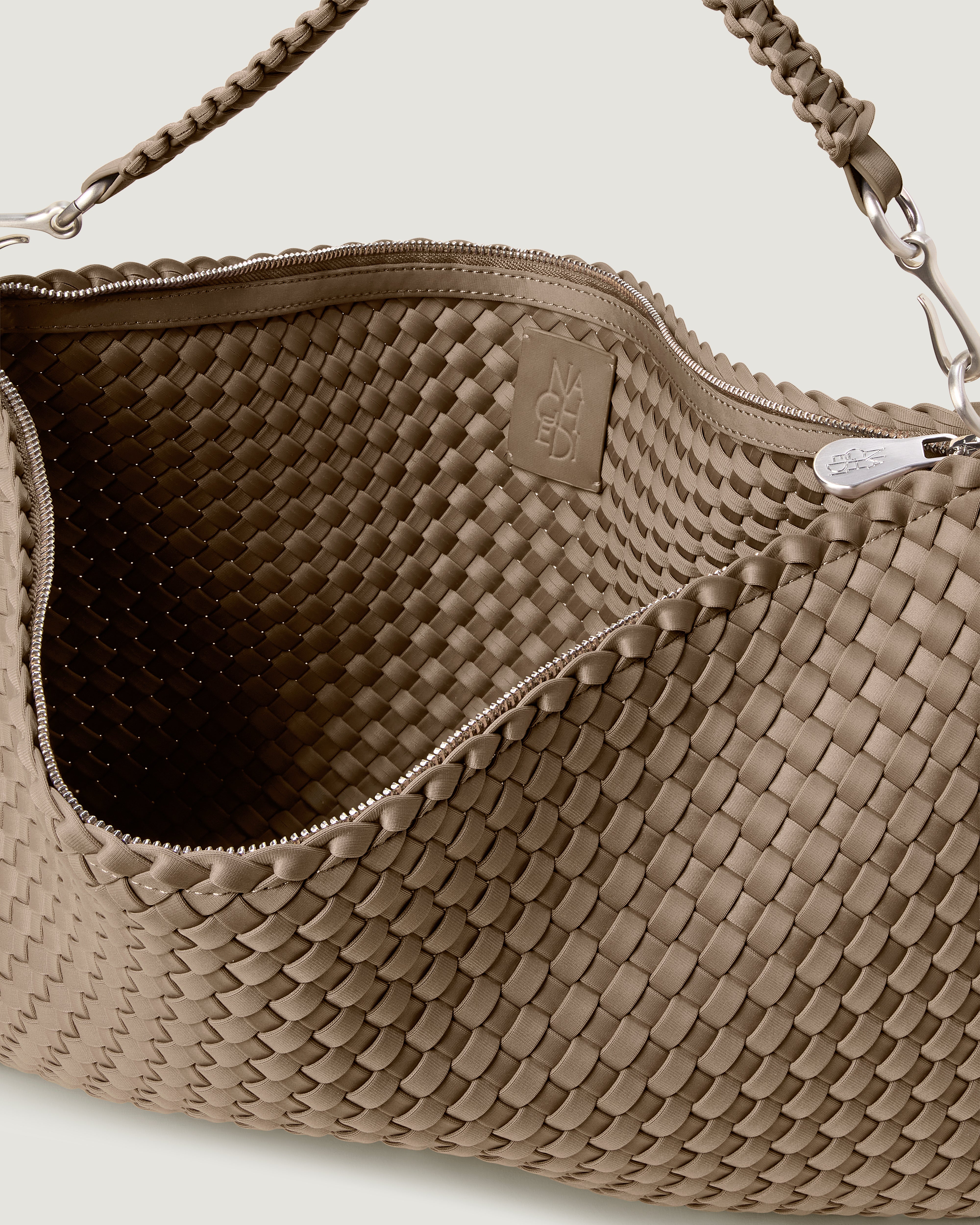 Nomad Medium Hobo | Ecru