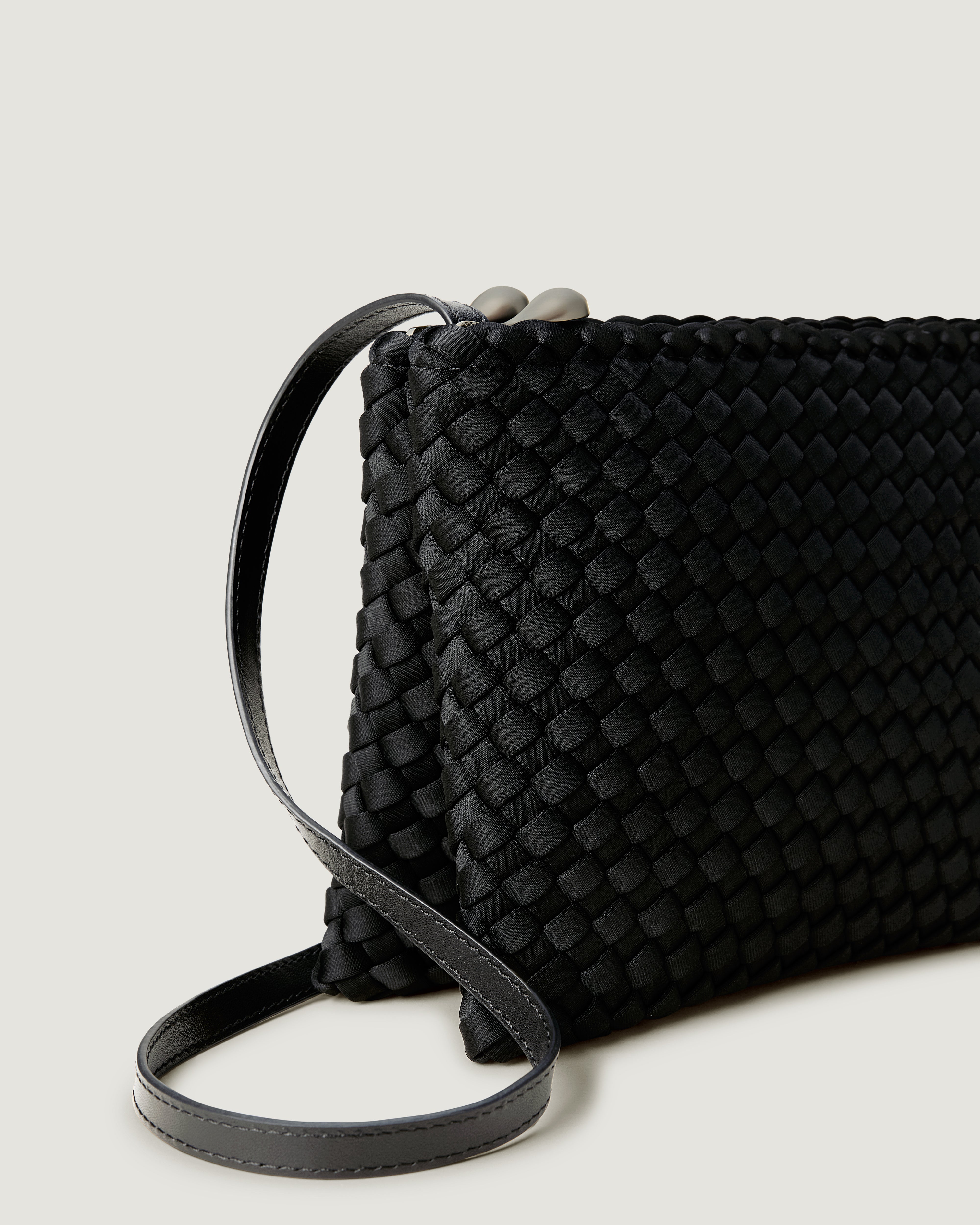 Close-up of handwoven detailing on Soho Envelope in Onyx.
