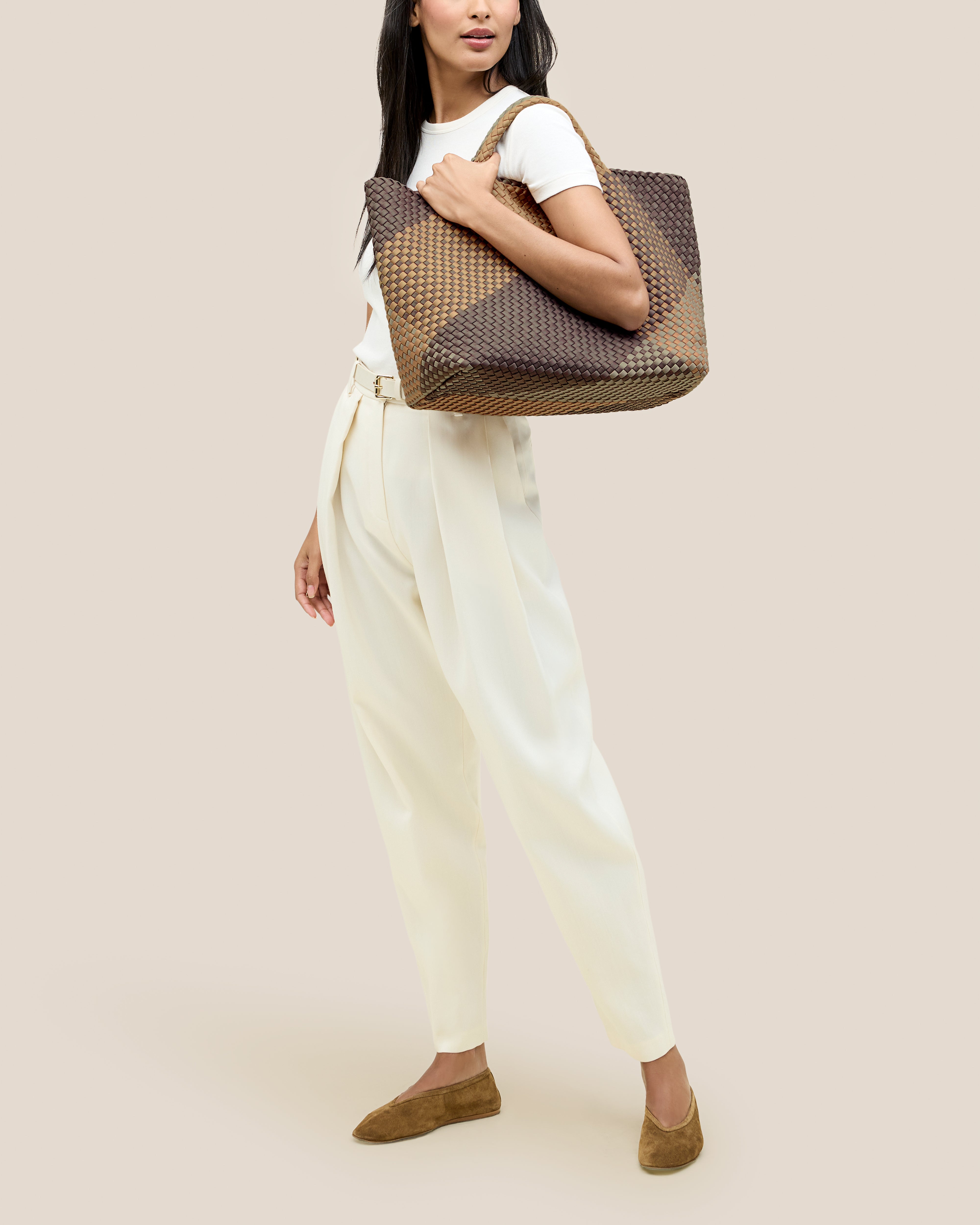 St. Barths Large Tote Graphic Geo | Melbourne - Model Full