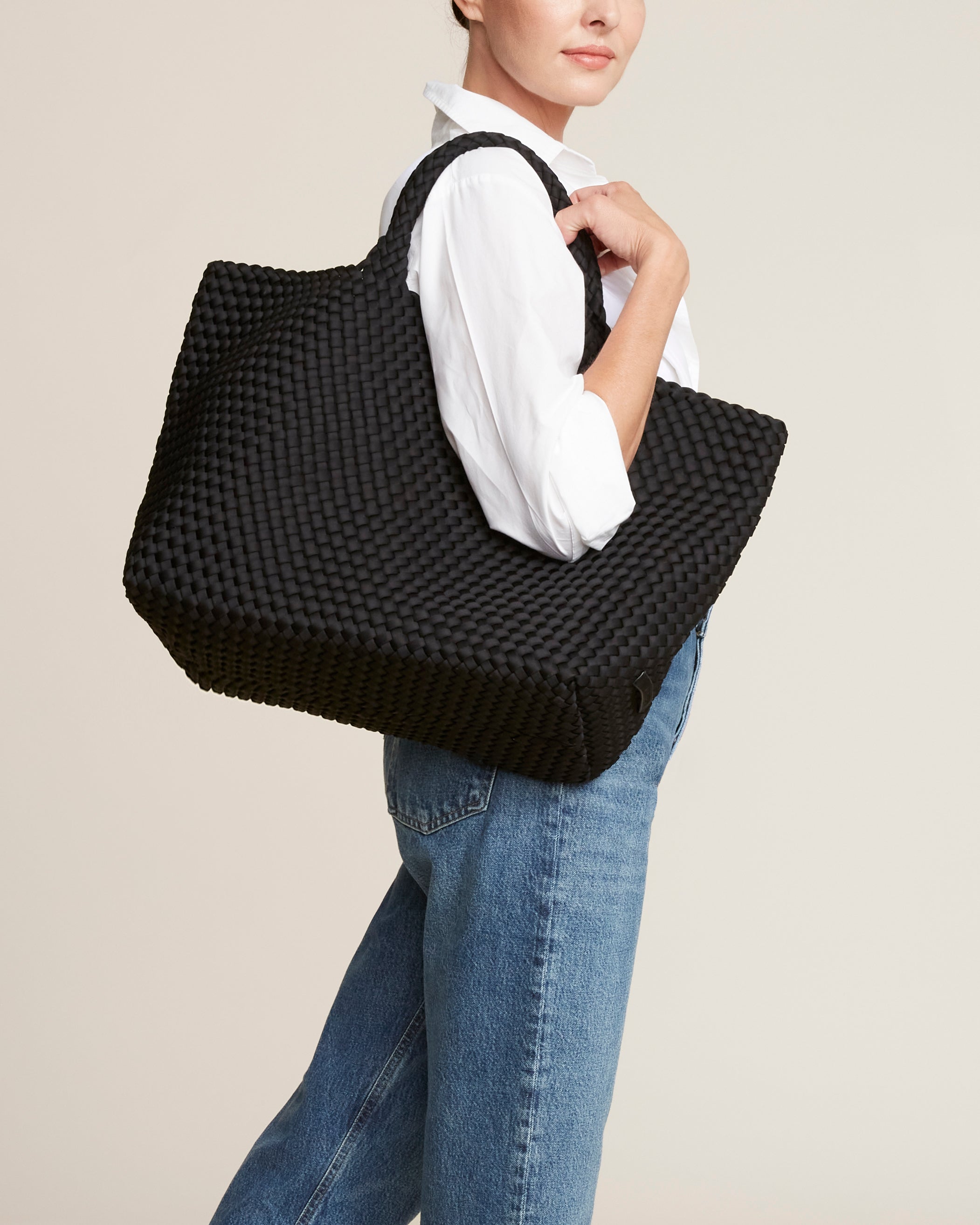 St. Barths Large Tote | Onyx | Pouch