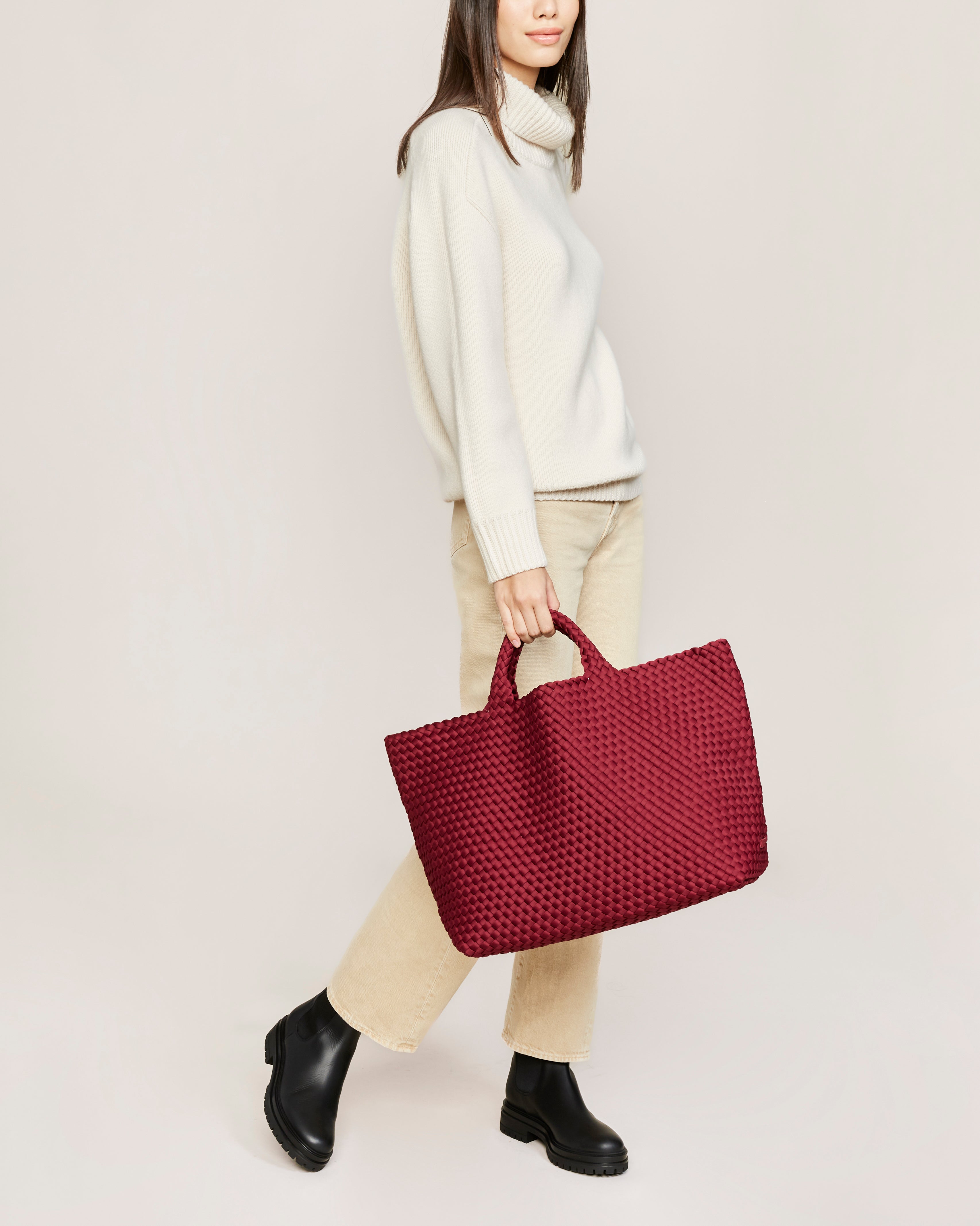 St. Barths Large Tote | Rosewood | On Model