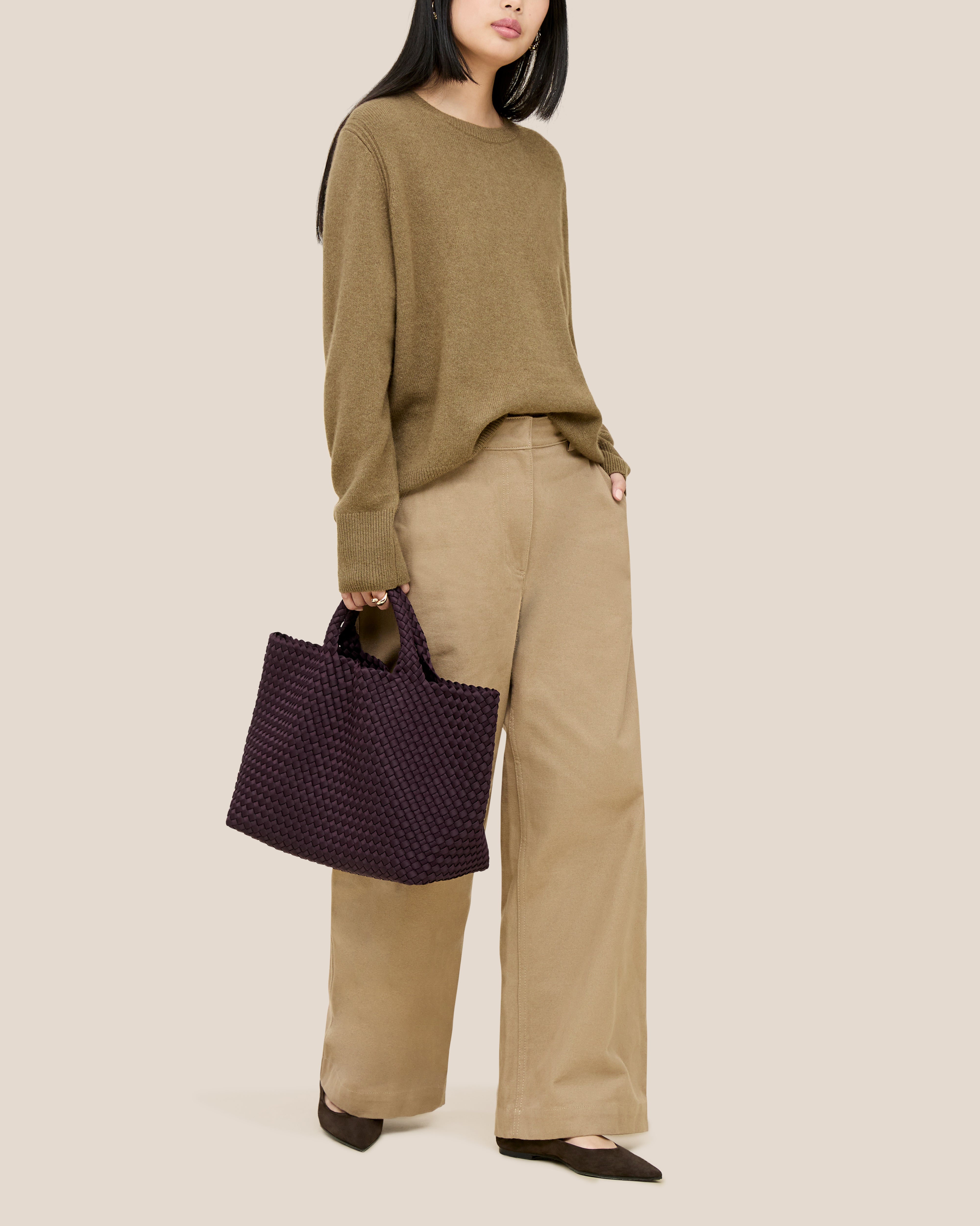 St. Barths Medium Tote | Aubergine | On Model Full