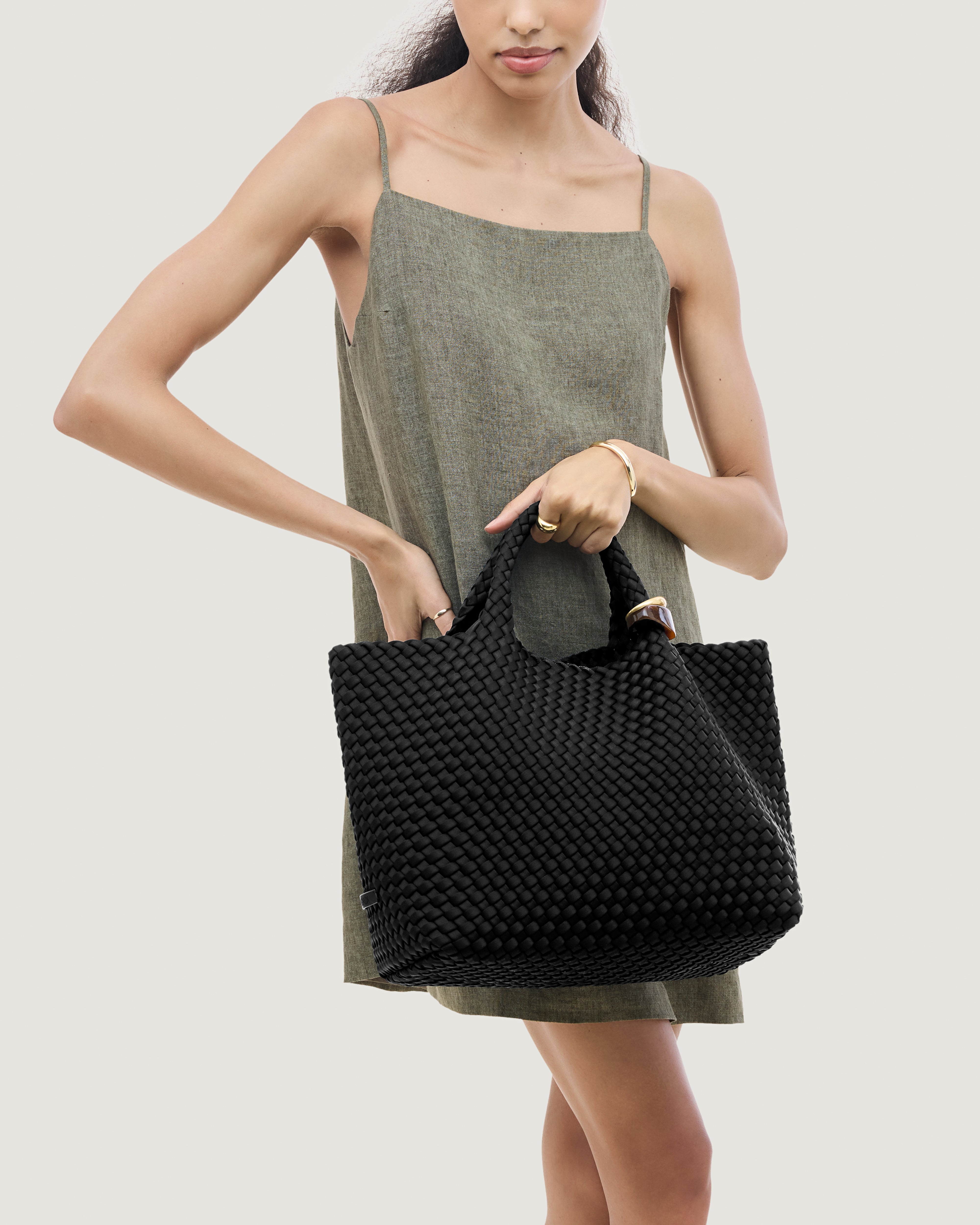 St. Barths Medium Tote Beads | Onyx