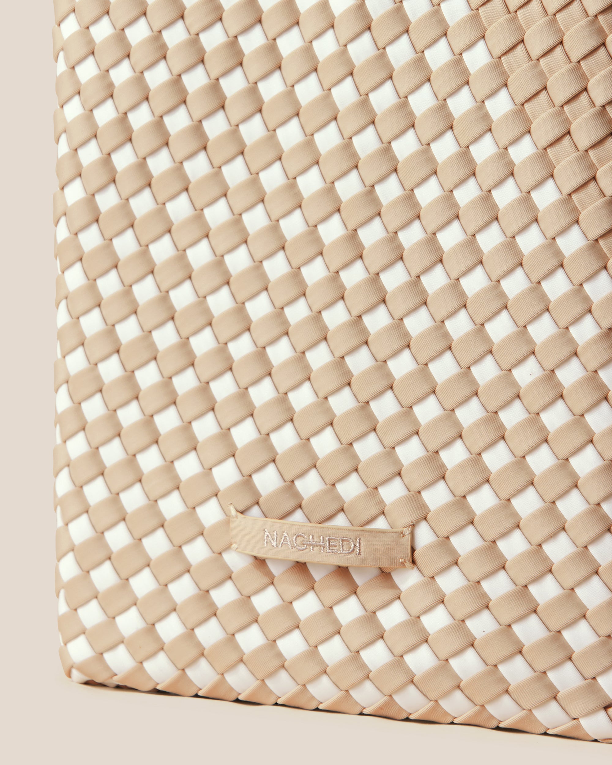 St. Barths Medium Tote Graphic Geo in Athena | Detail