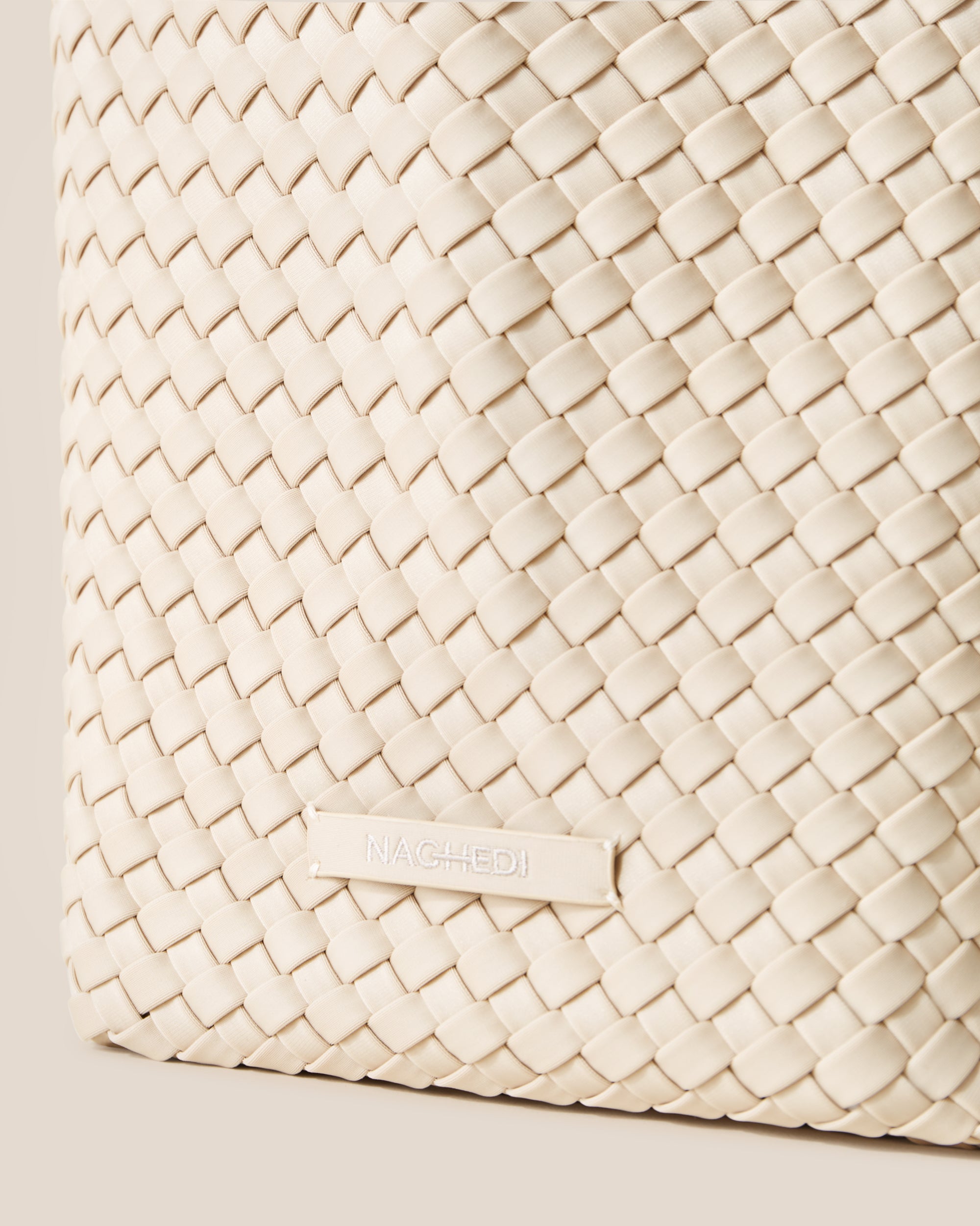 St. Barths Medium Tote in Ecru | Detail