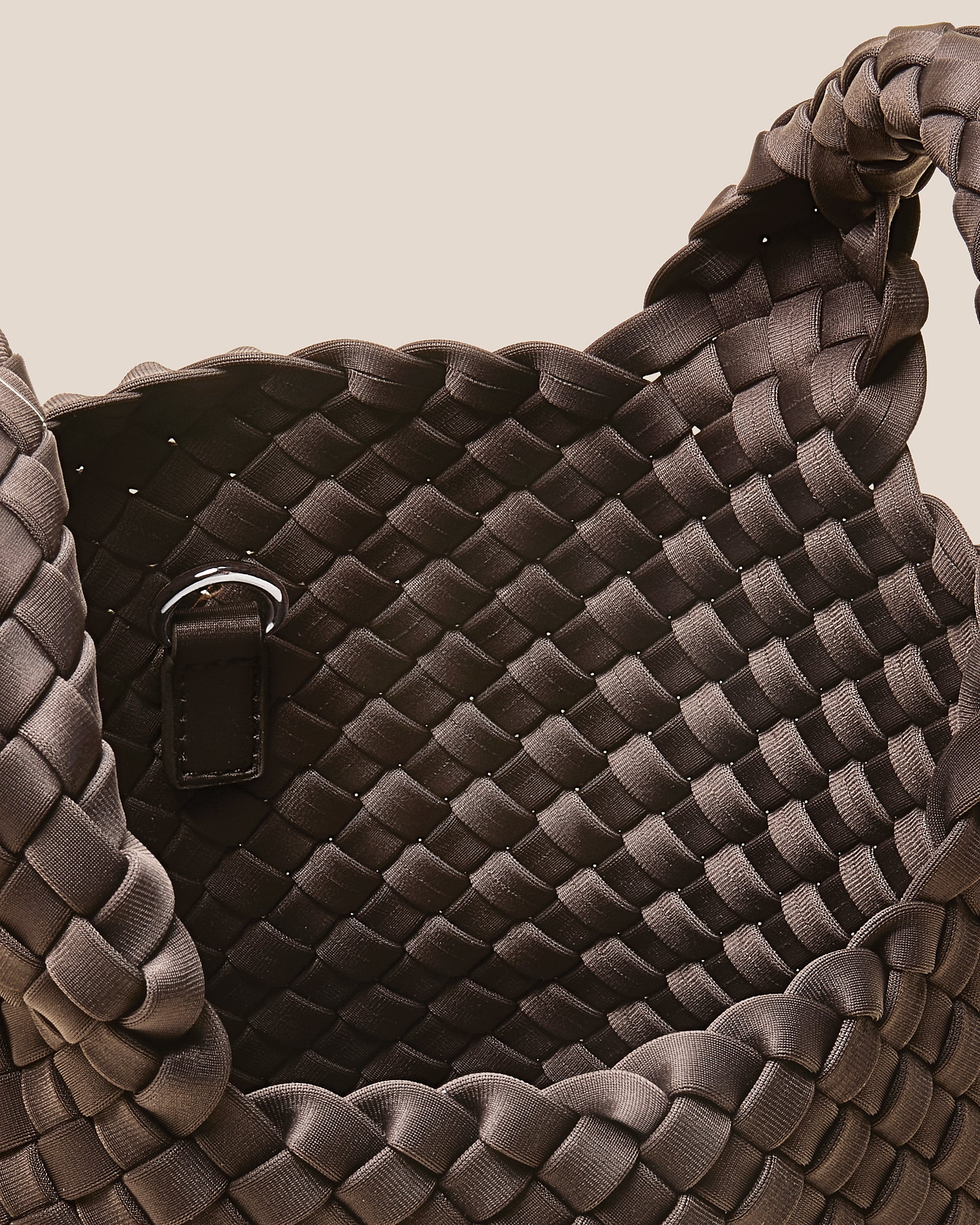 St. Barths Petit Tote in Napa | Interior
