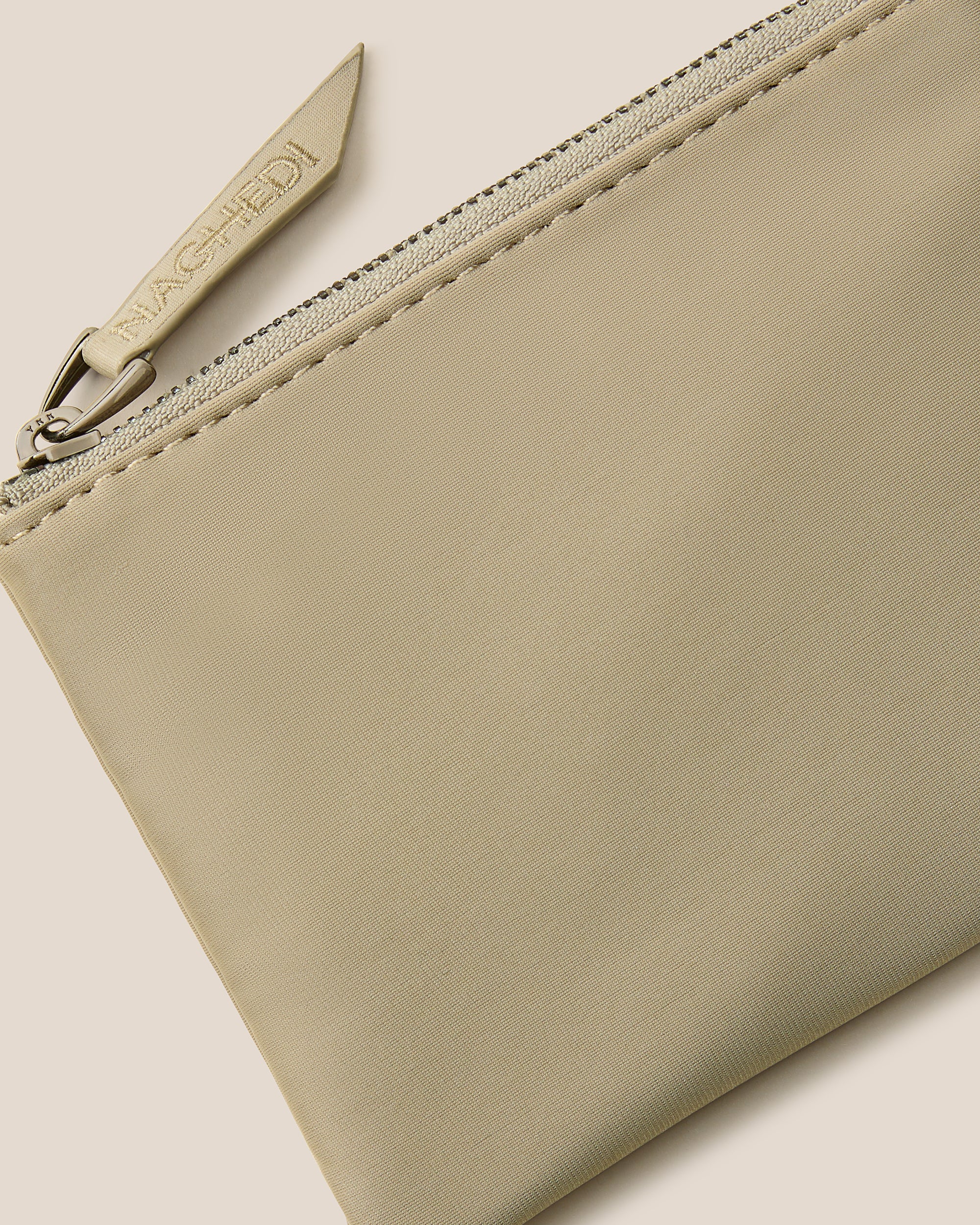 St. Barths Petit Tote in Stone | Pouch