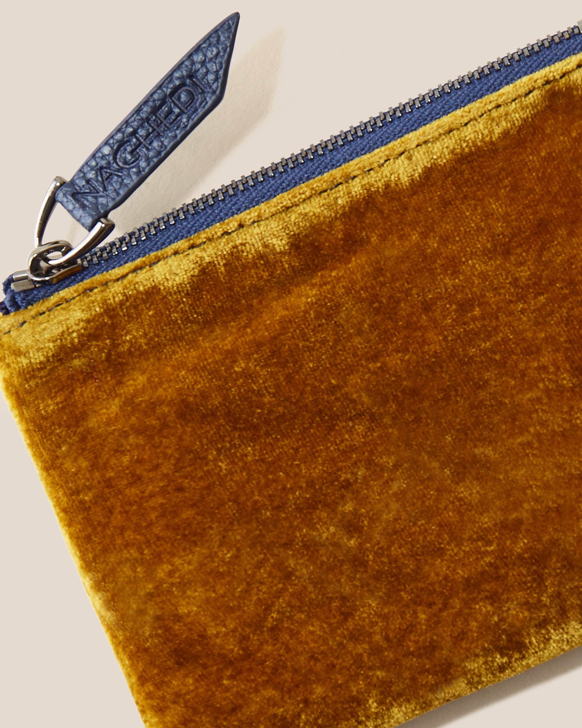 St. Barths Petit Tote Velvet in Honey | Pouch