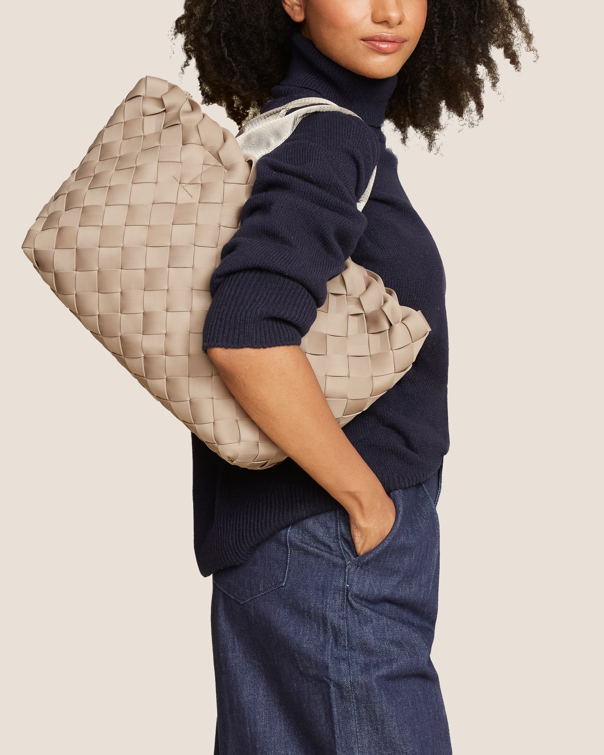 NAGHEDI*程よい上品さ*カジュアル*2WAY*Tangier Medium Tote Bag 0400020255048_ADOBE?wid=600&