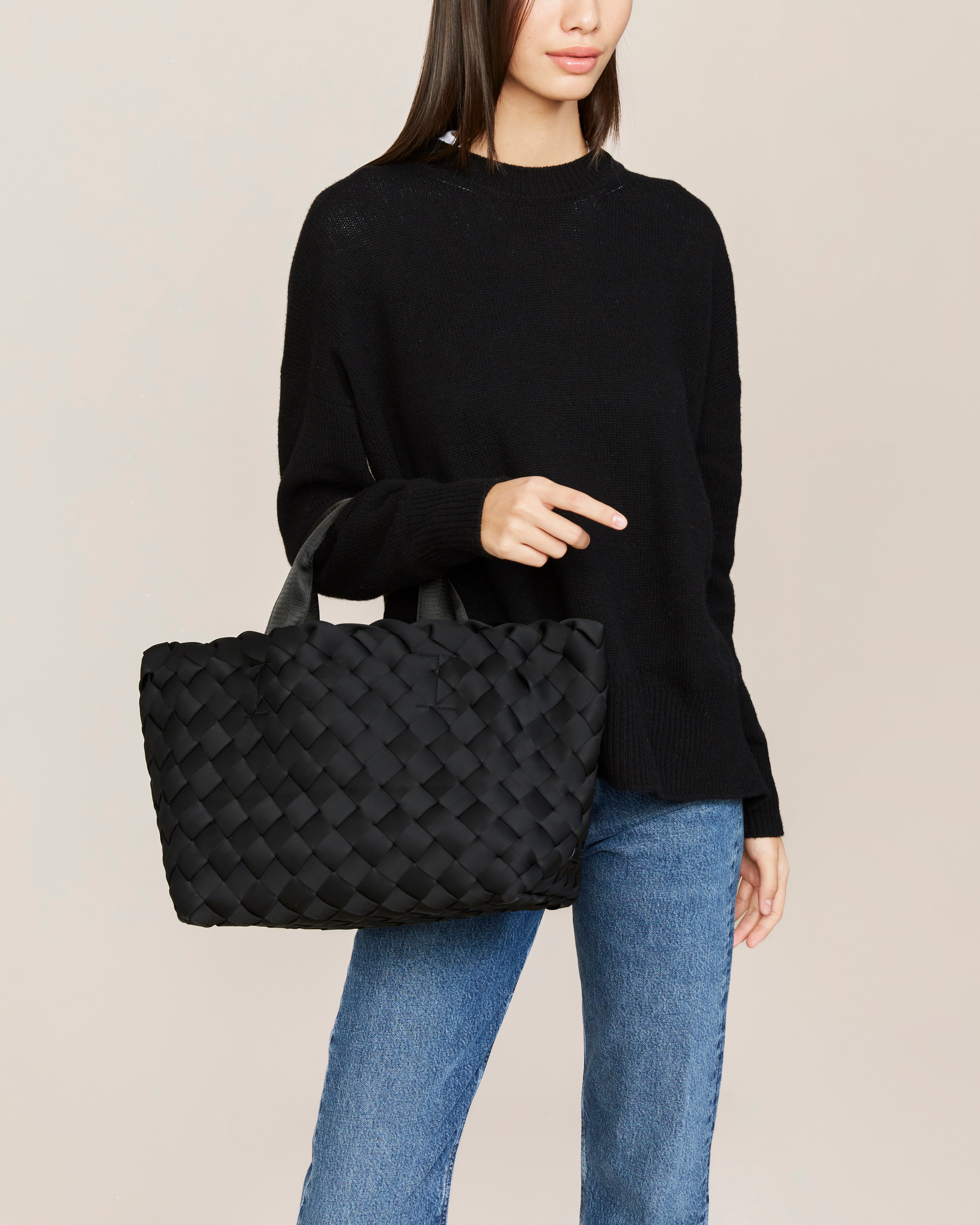 Tangier Medium Tote | Onyx | Pouch