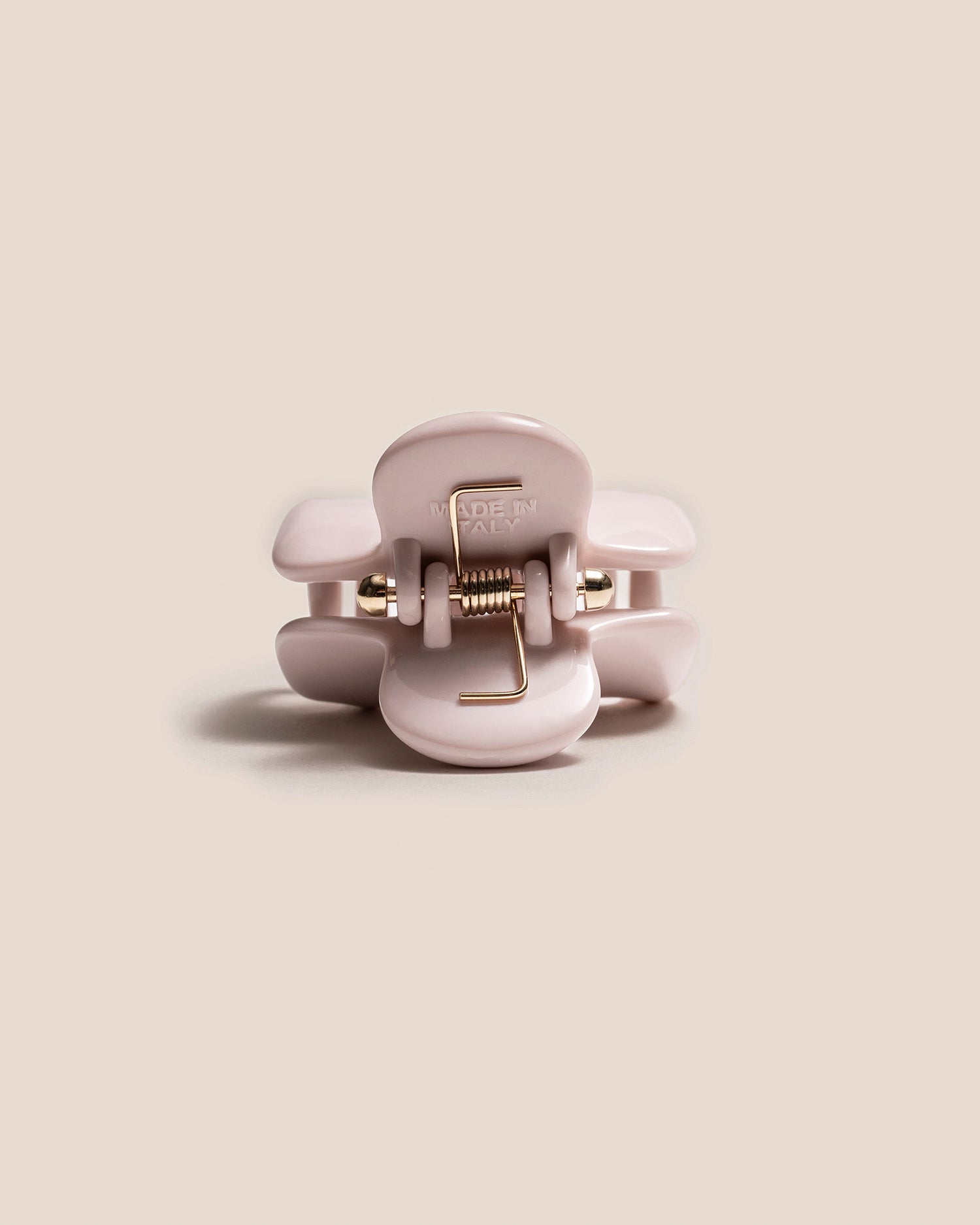 UNDO Hairware No. 2 Claw Clip in Lilla | Interior