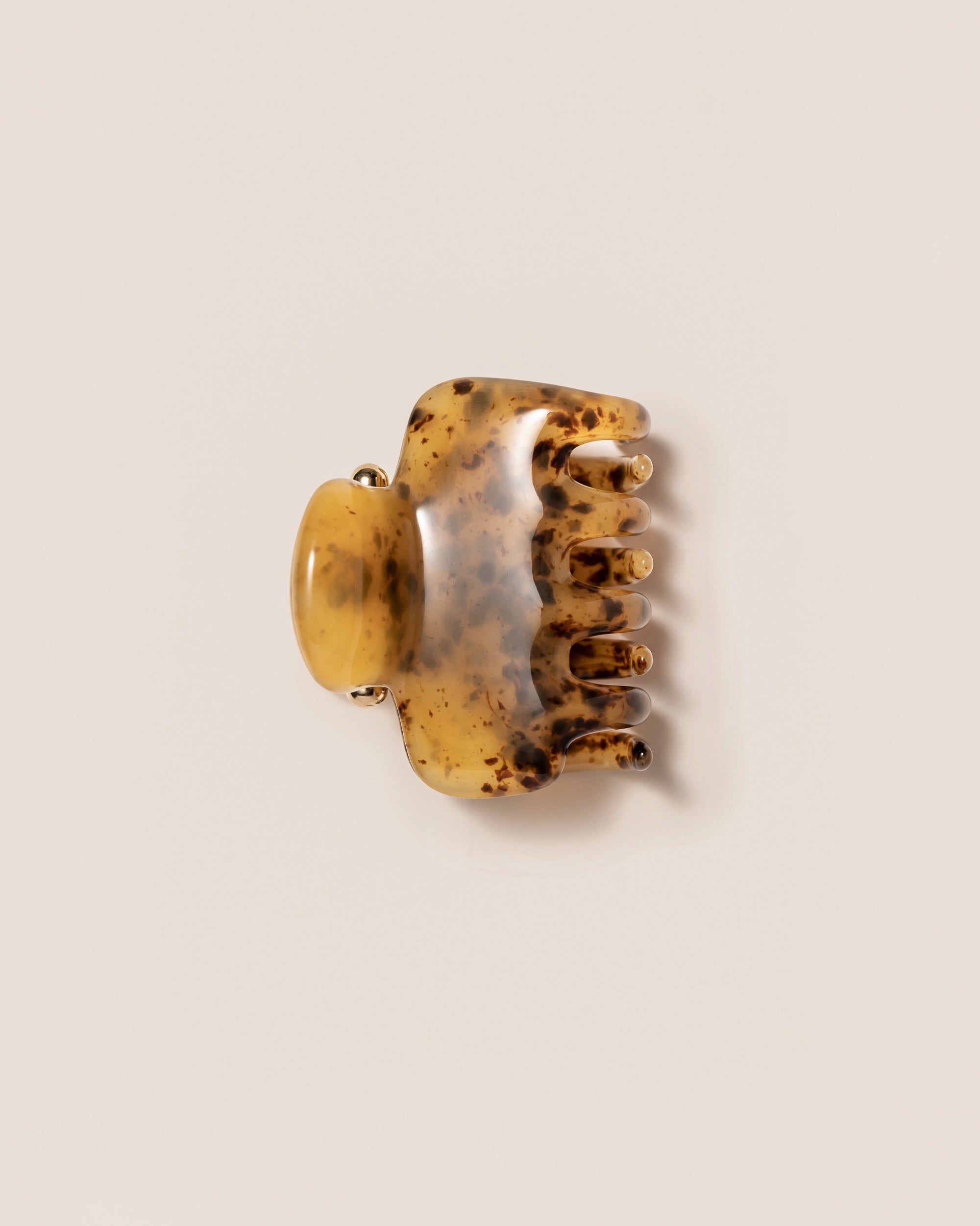 UNDO Hairware No. 2 Claw Clip in Tortoiseshell | Main