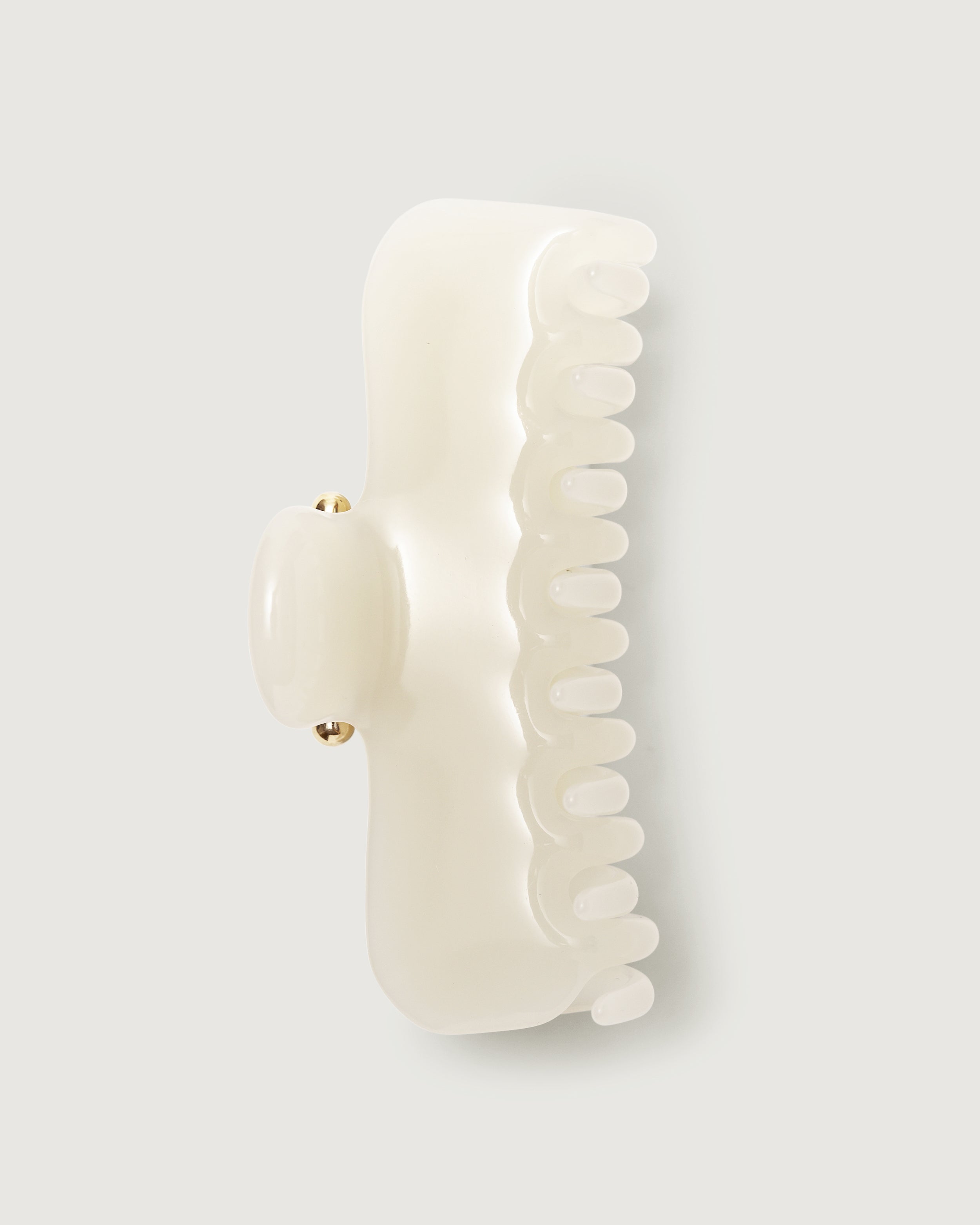 UNDO Hairware No. 4 Claw Clip in Alabaster | Main
