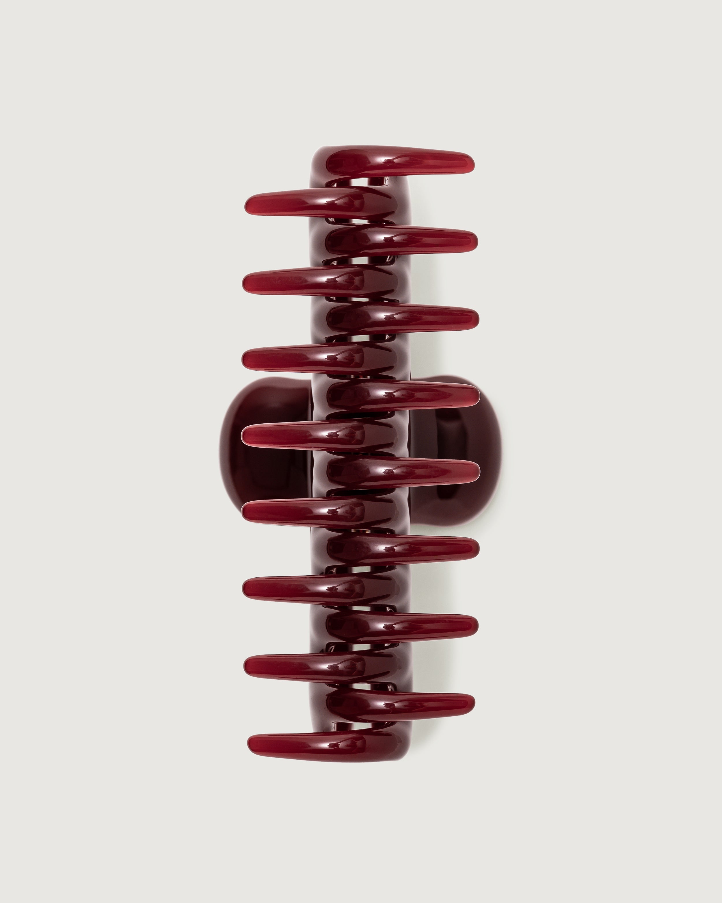 UNDO Hairware No. 4 Claw Clip in Bordeaux | Detail