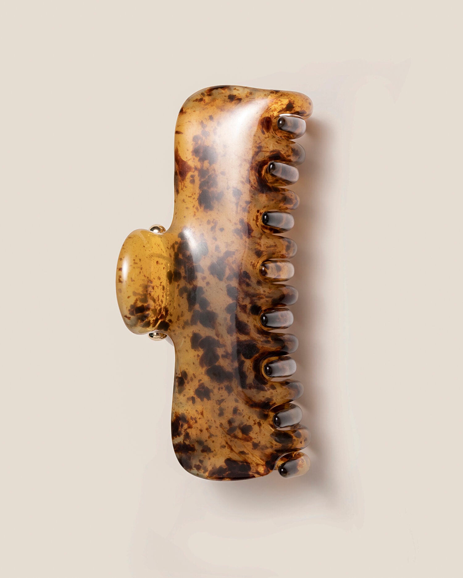 UNDO Hairware No. 4 Claw Clip in Tortoiseshell | Main