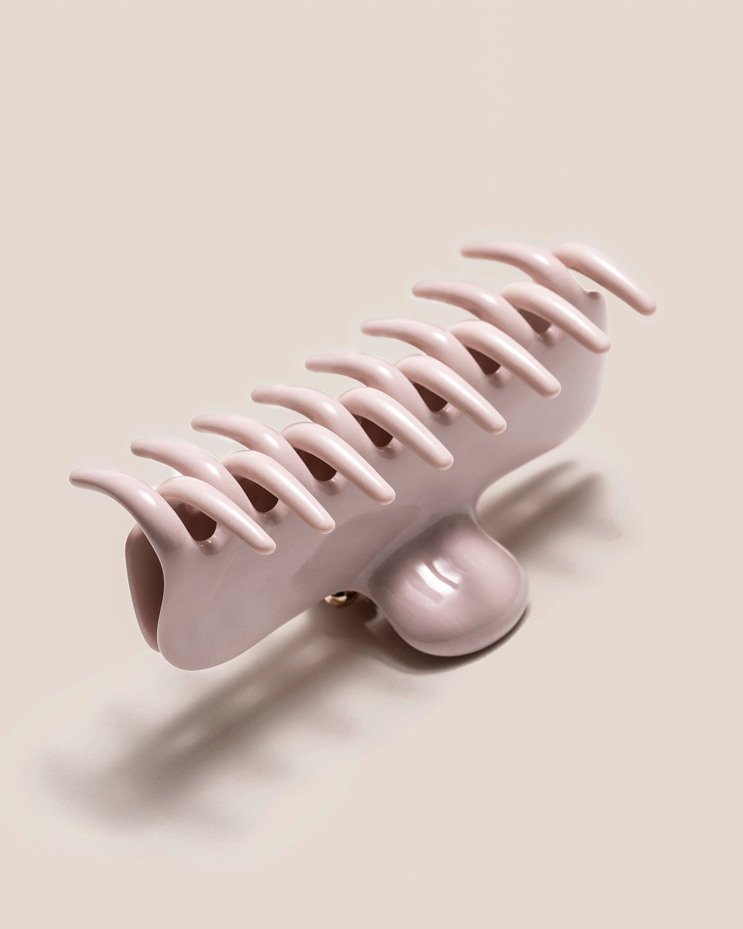 UNDO Hairware No. 4 Claw Clip in Lilla | Detail